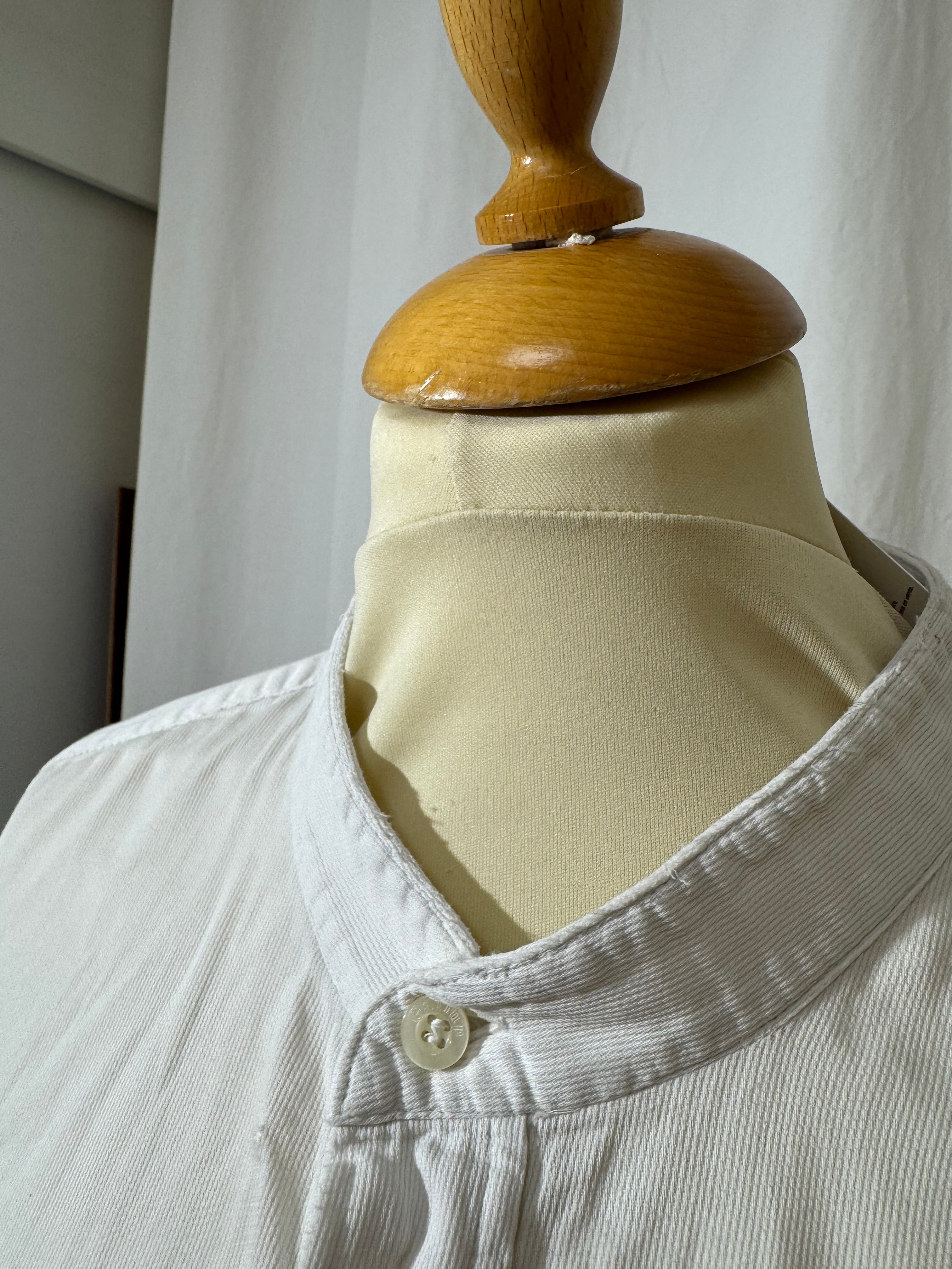 Chemise courte blanche