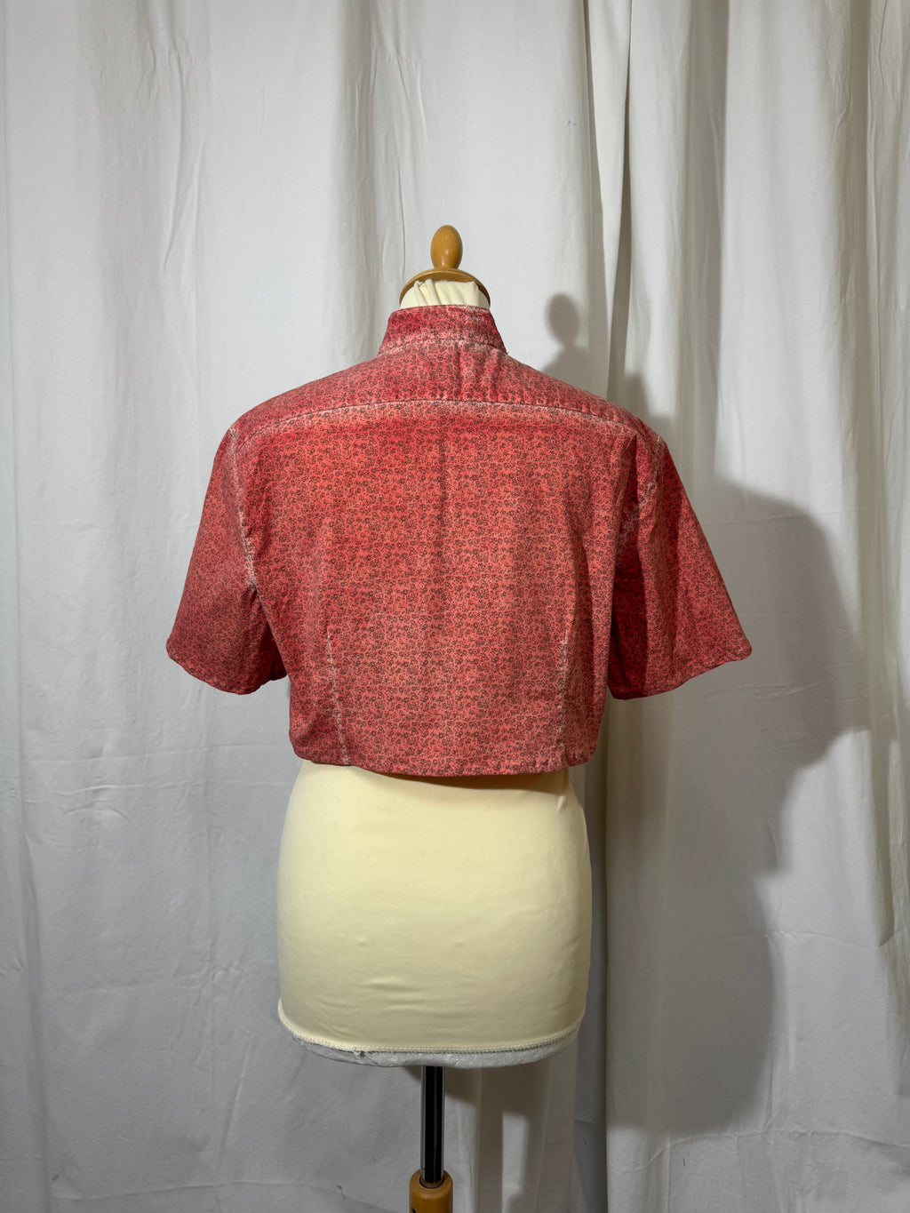 Chemise courte à fleurs