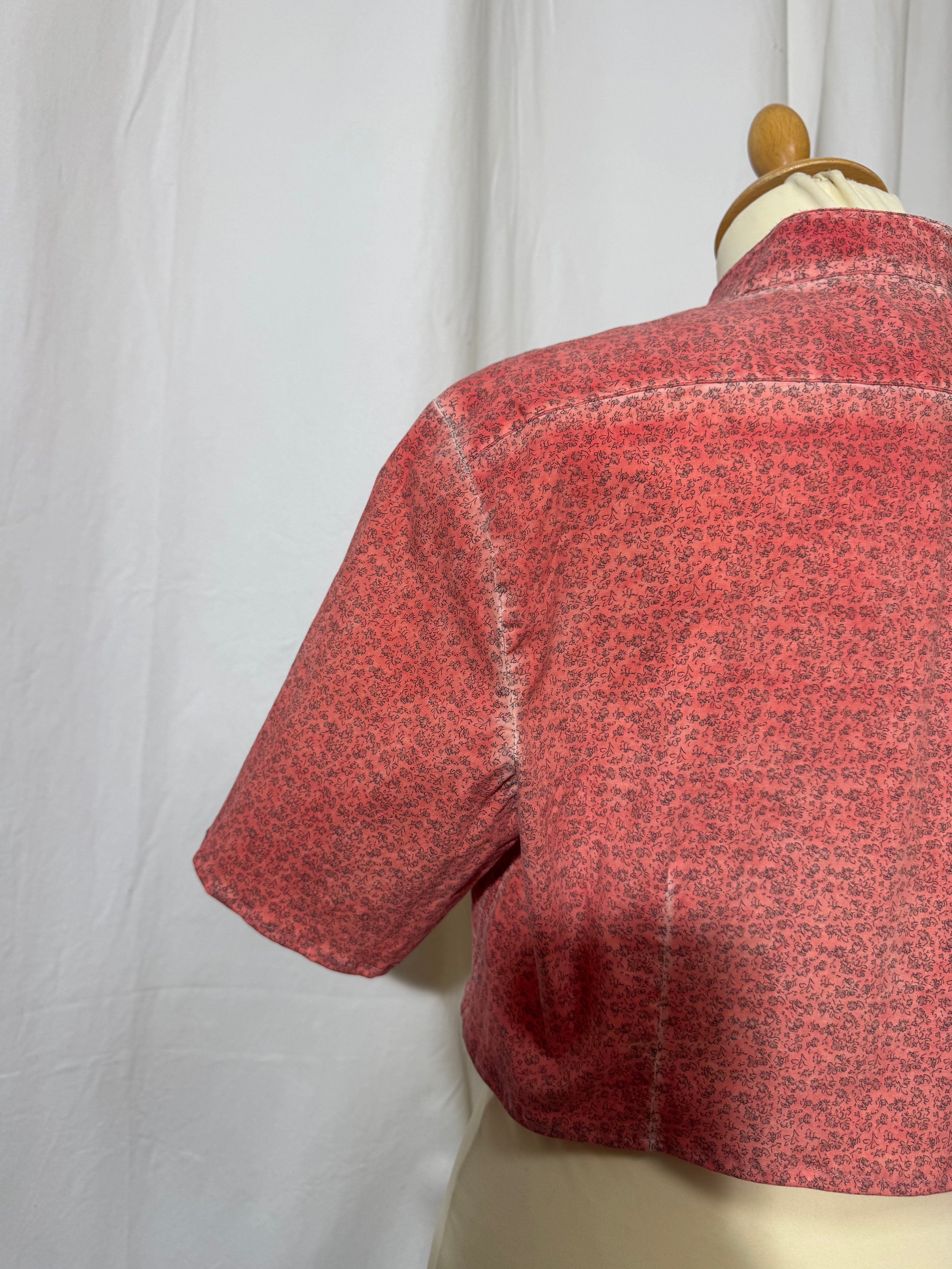 Chemise courte à fleurs