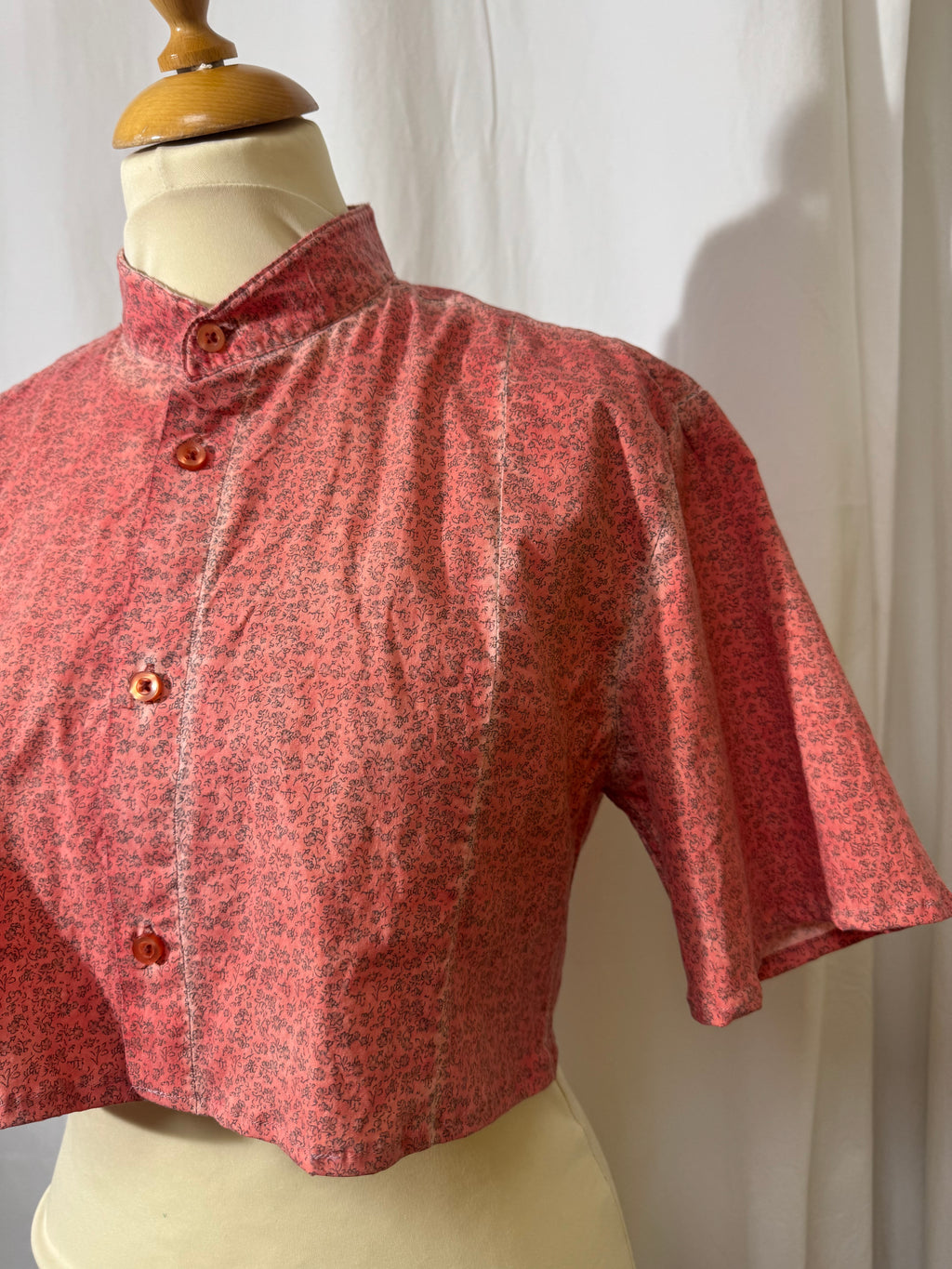 Chemise courte à fleurs