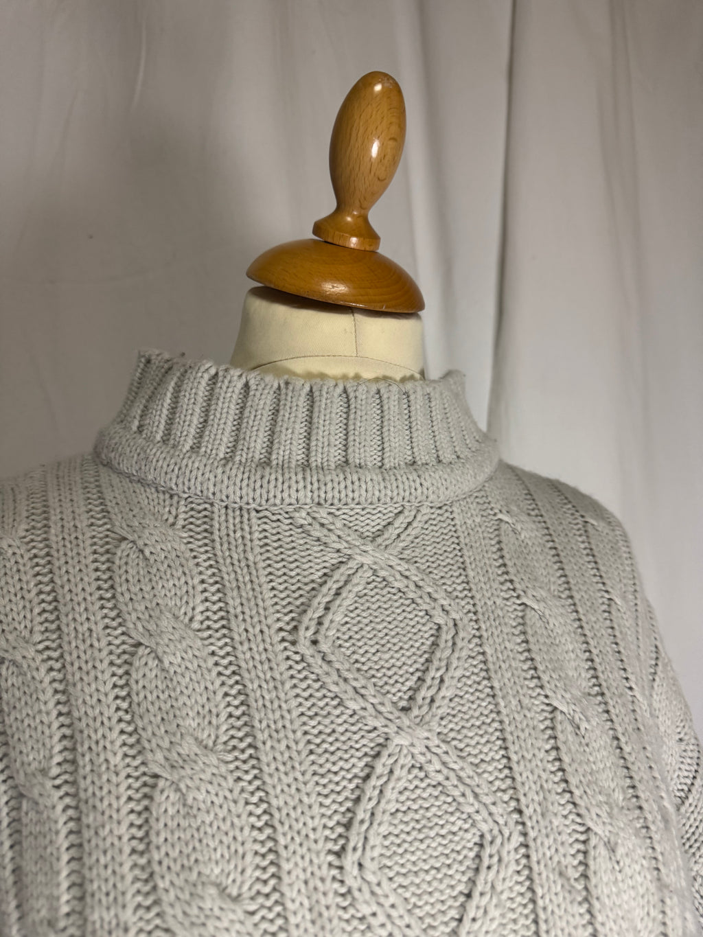 Pull en maille torsade