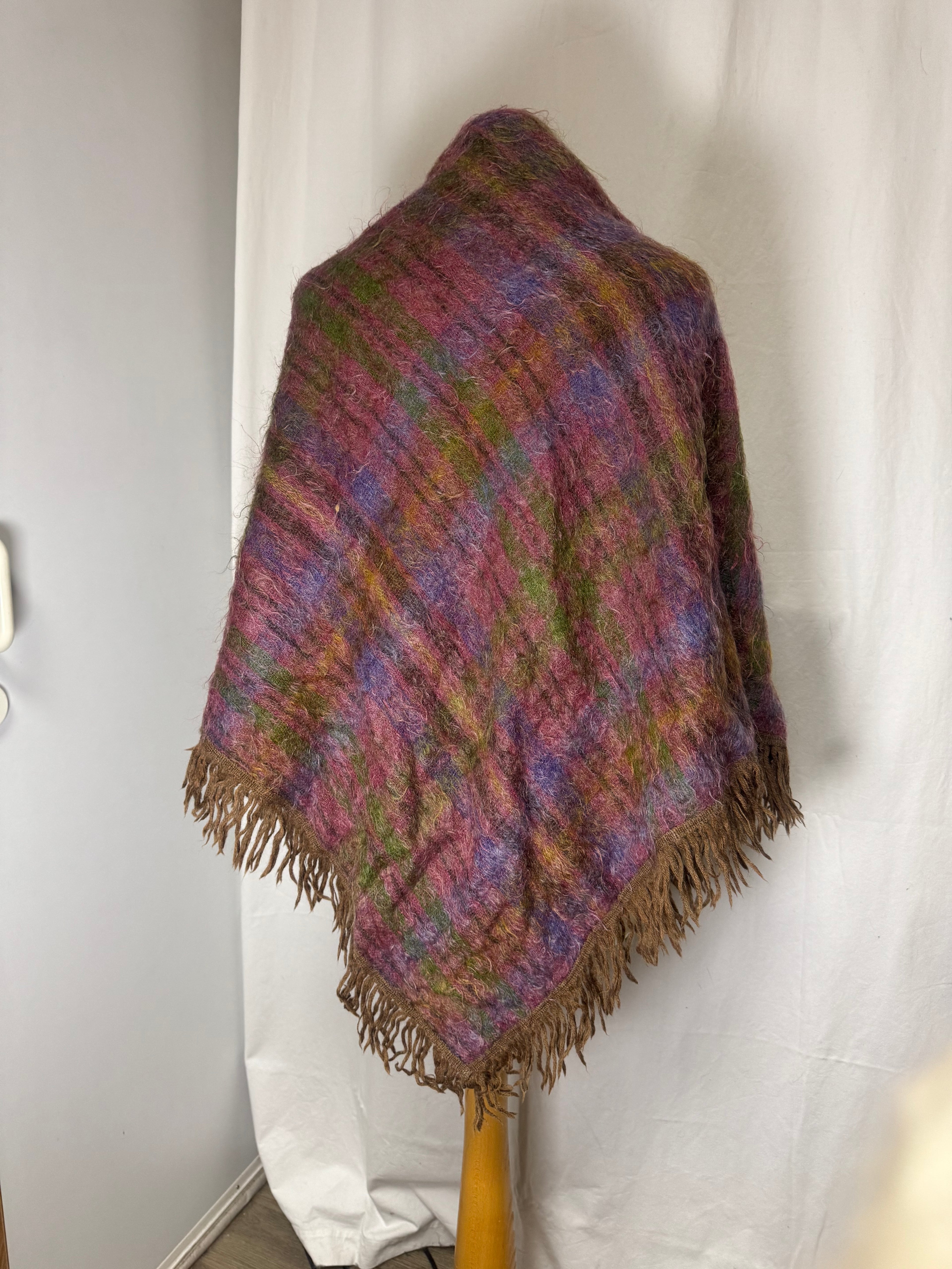 Châle rose en mohair