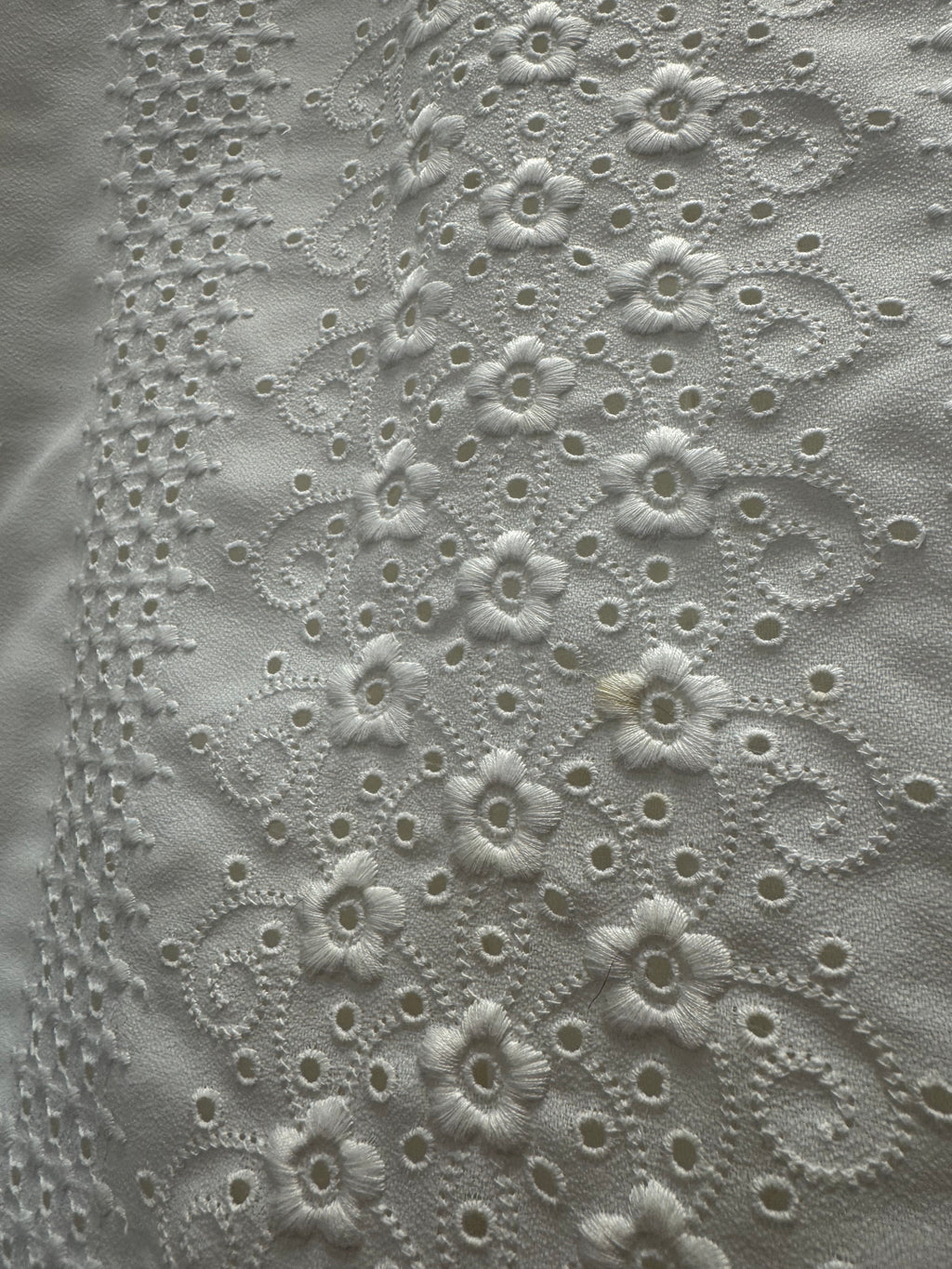 Blouse brodée
