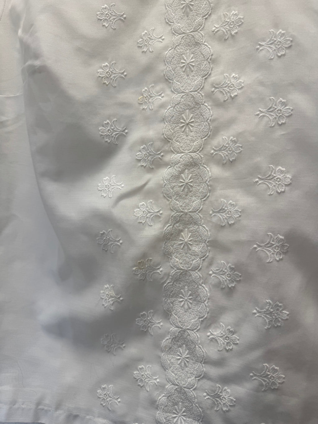 Blouse brodée