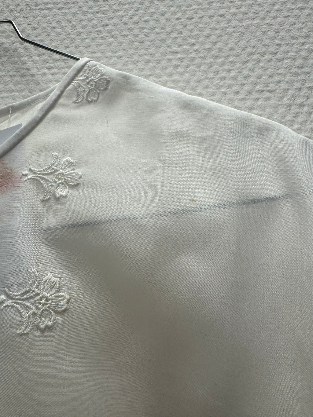 Blouse brodée