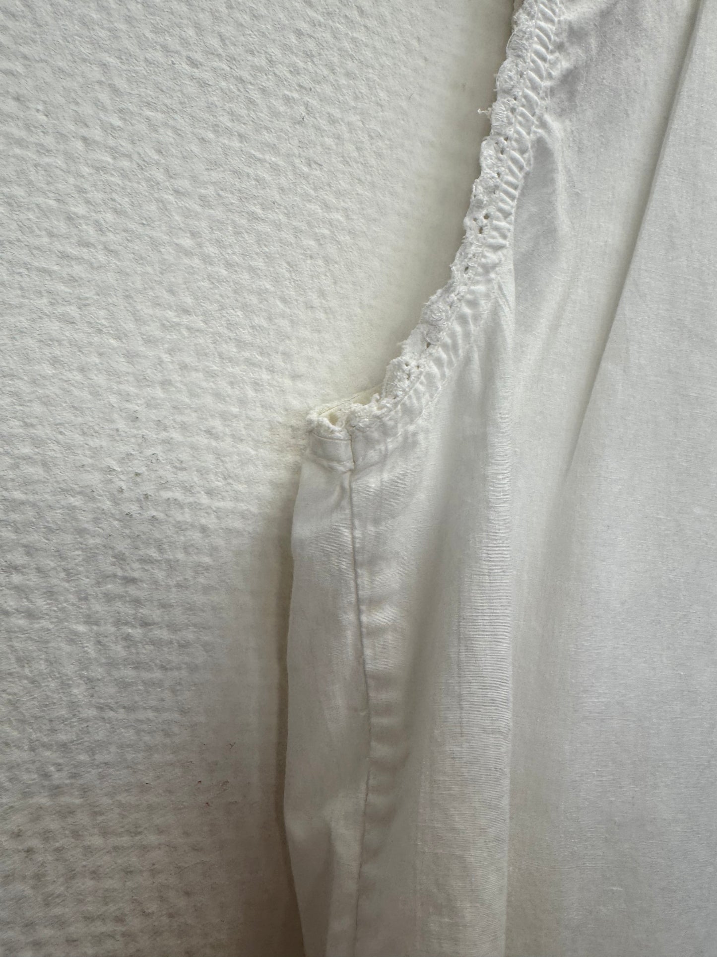 Chemise blanche brodée