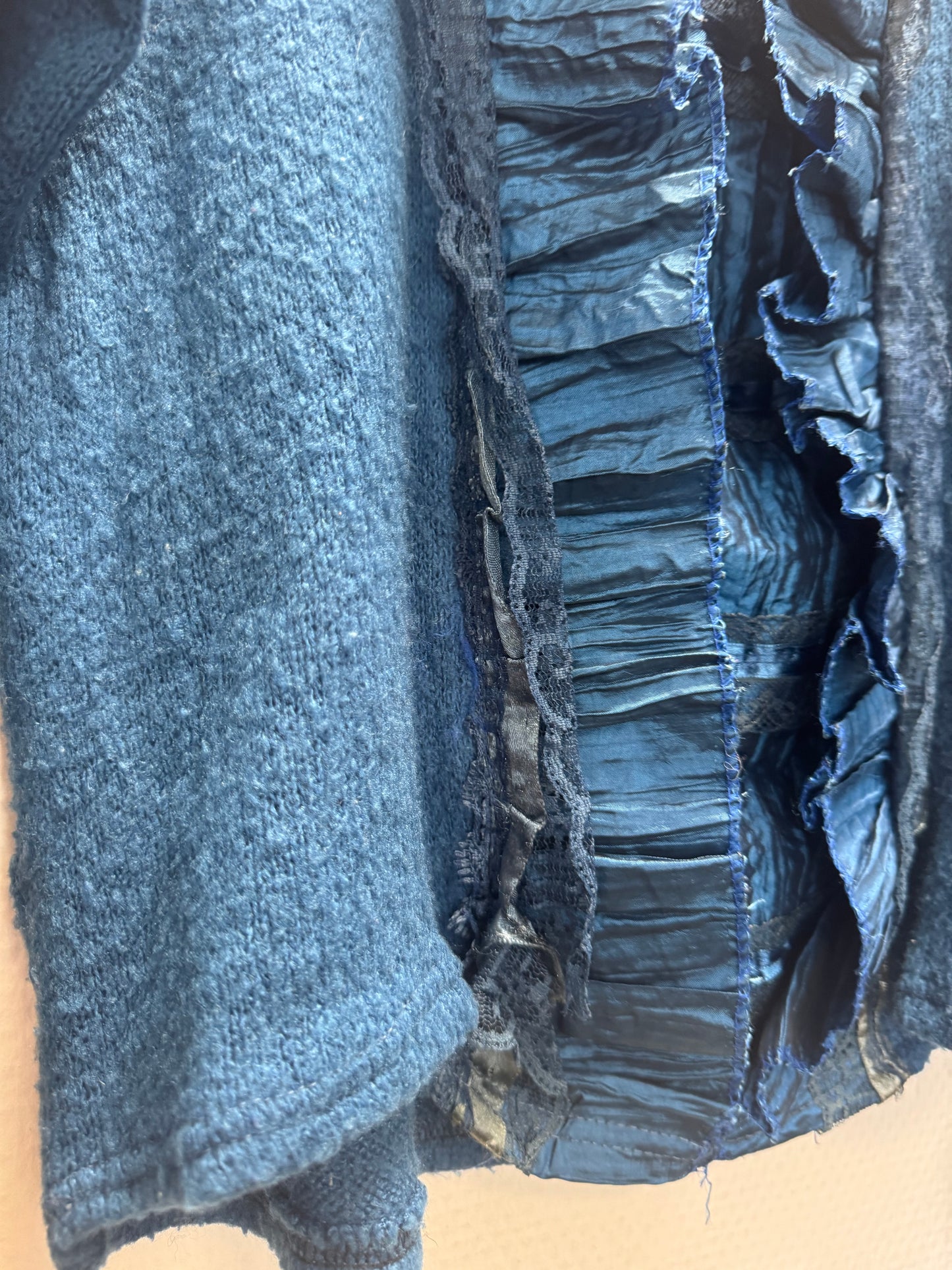 Pull bleu