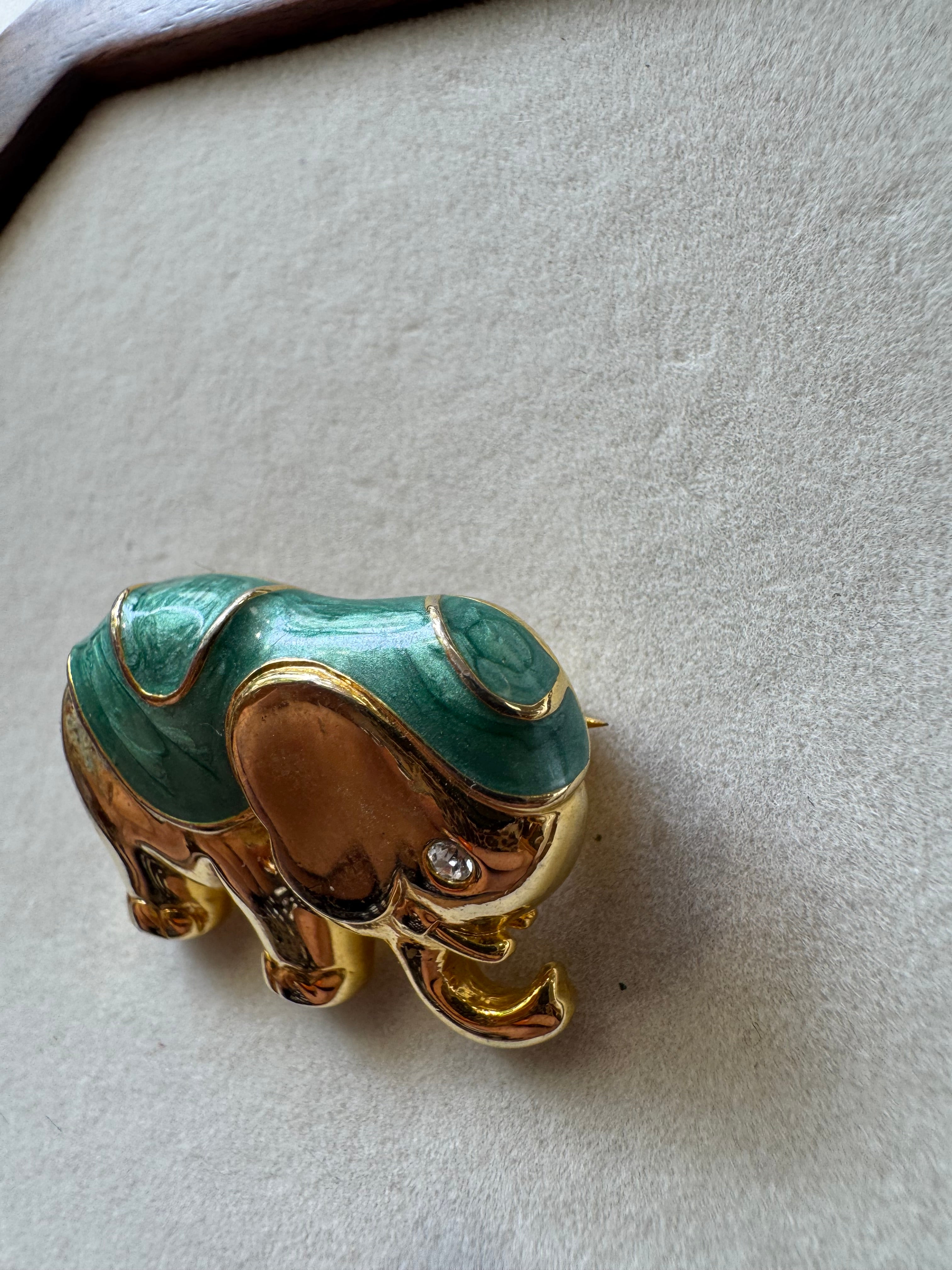 Broche éléphant