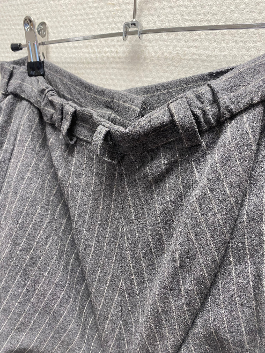 Pantalon à rayures