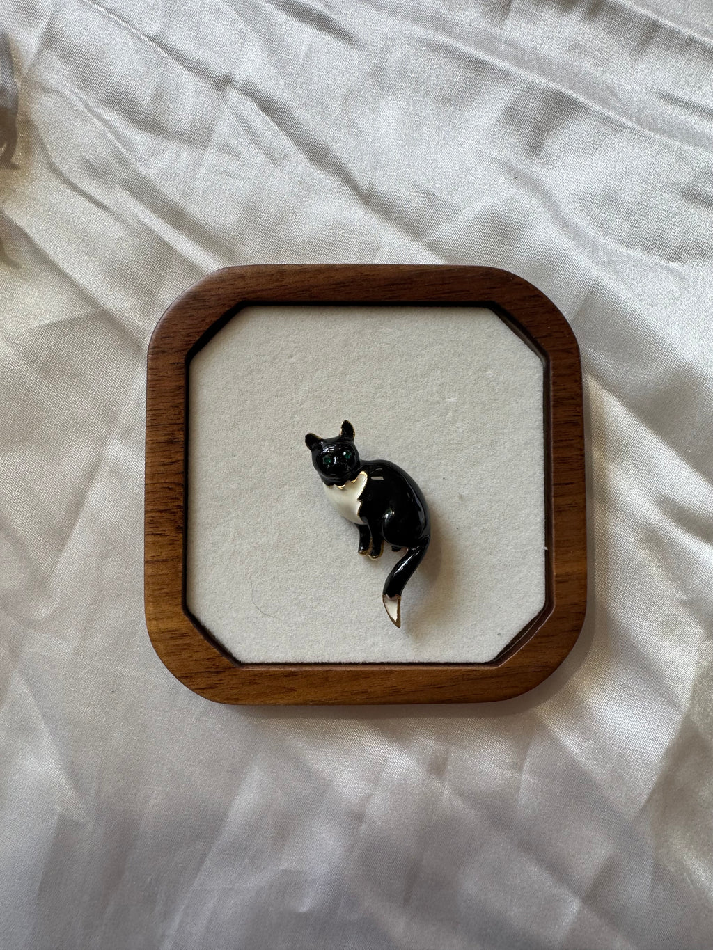 Broche en métal