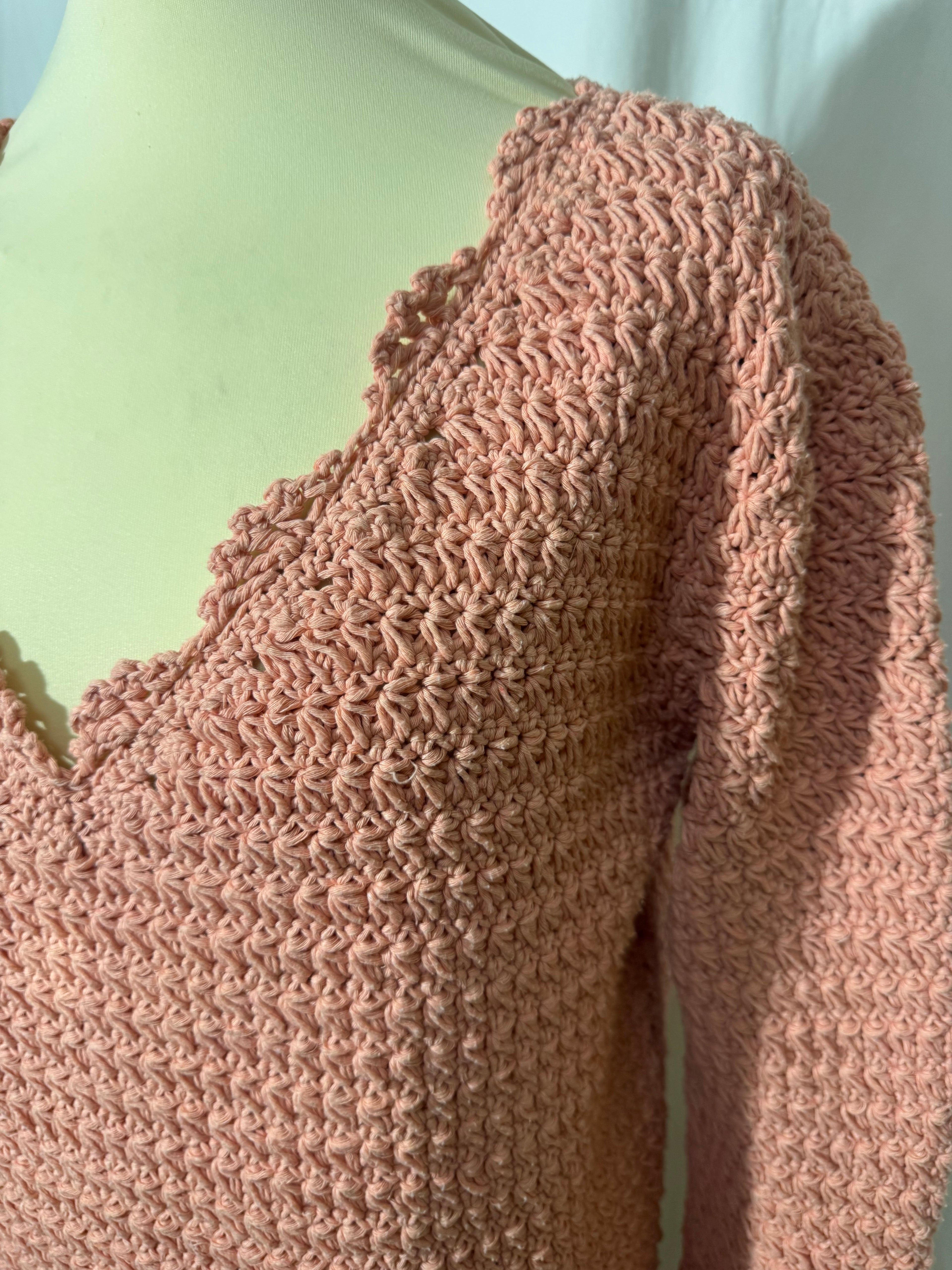 Pull ajourée rose