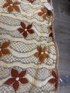 Coupon de tissu à fleurs