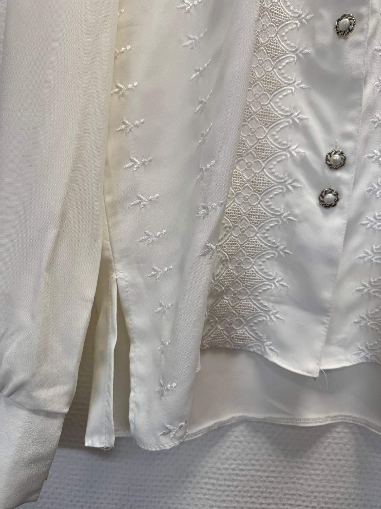 Chemise brodée