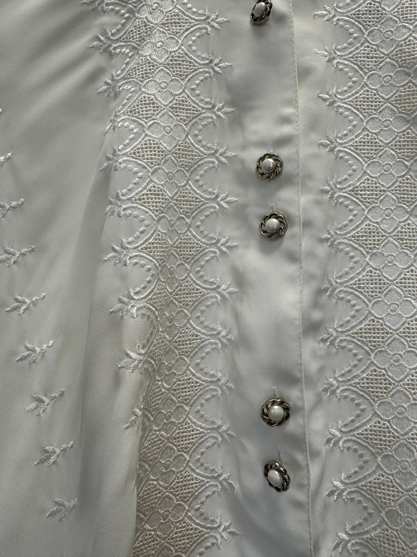 Chemise brodée