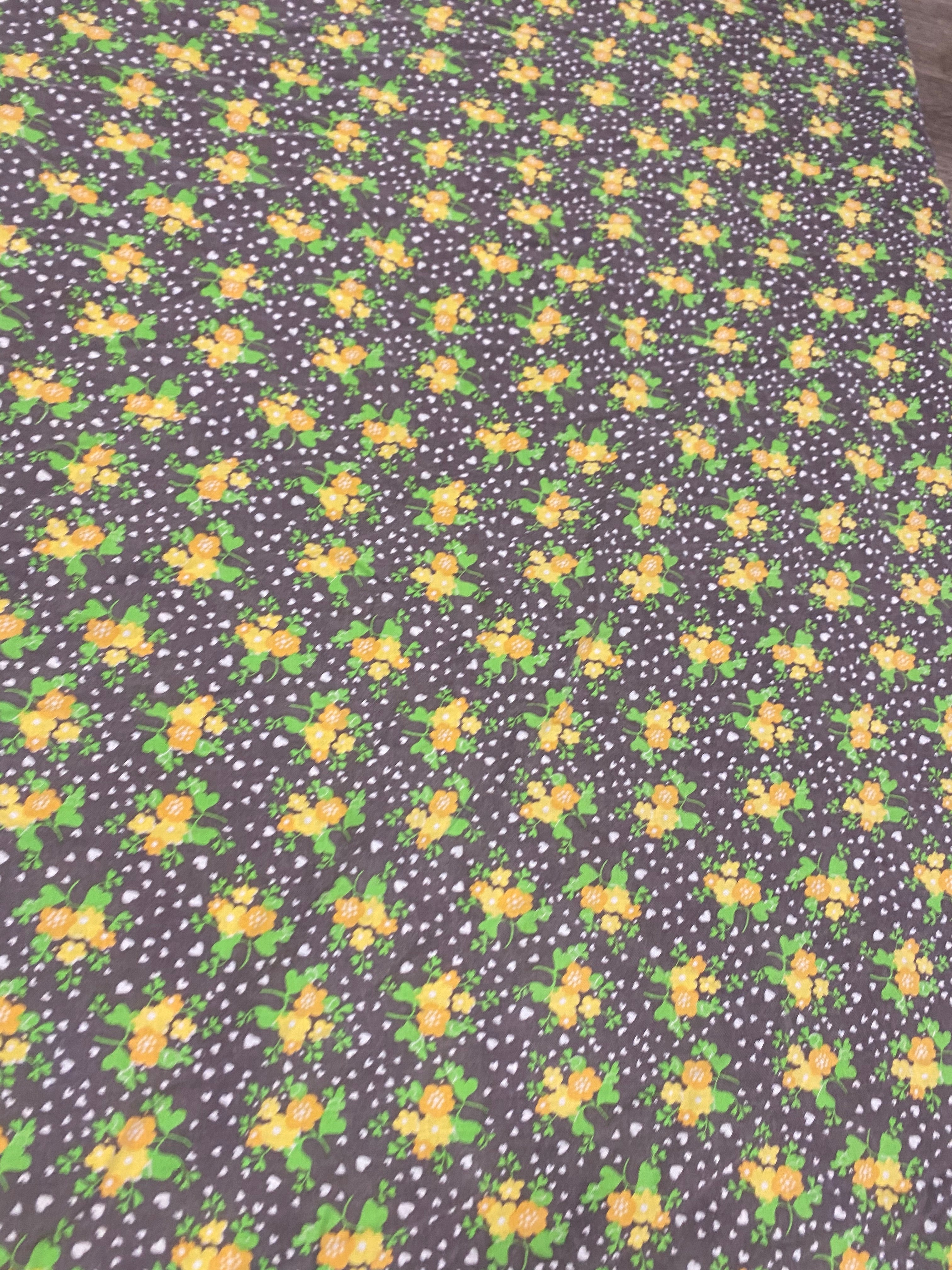 Drap à fleurs 70s
