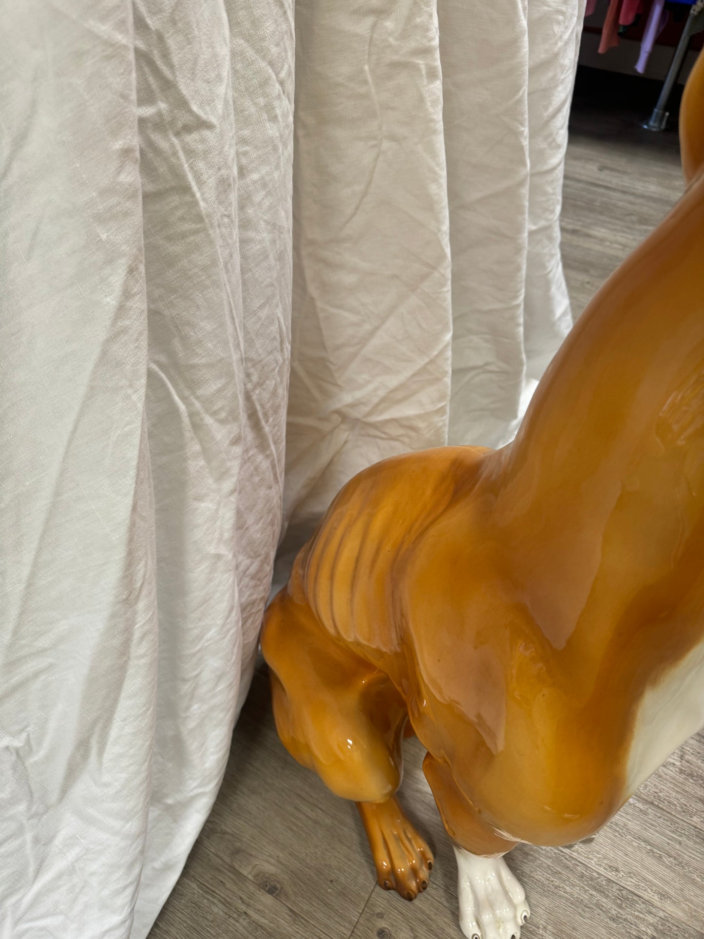 Chien en céramique italienne