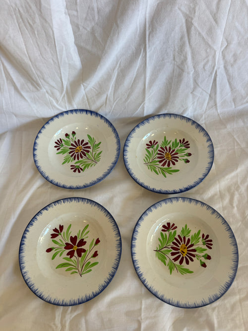 Assiettes à fleurs