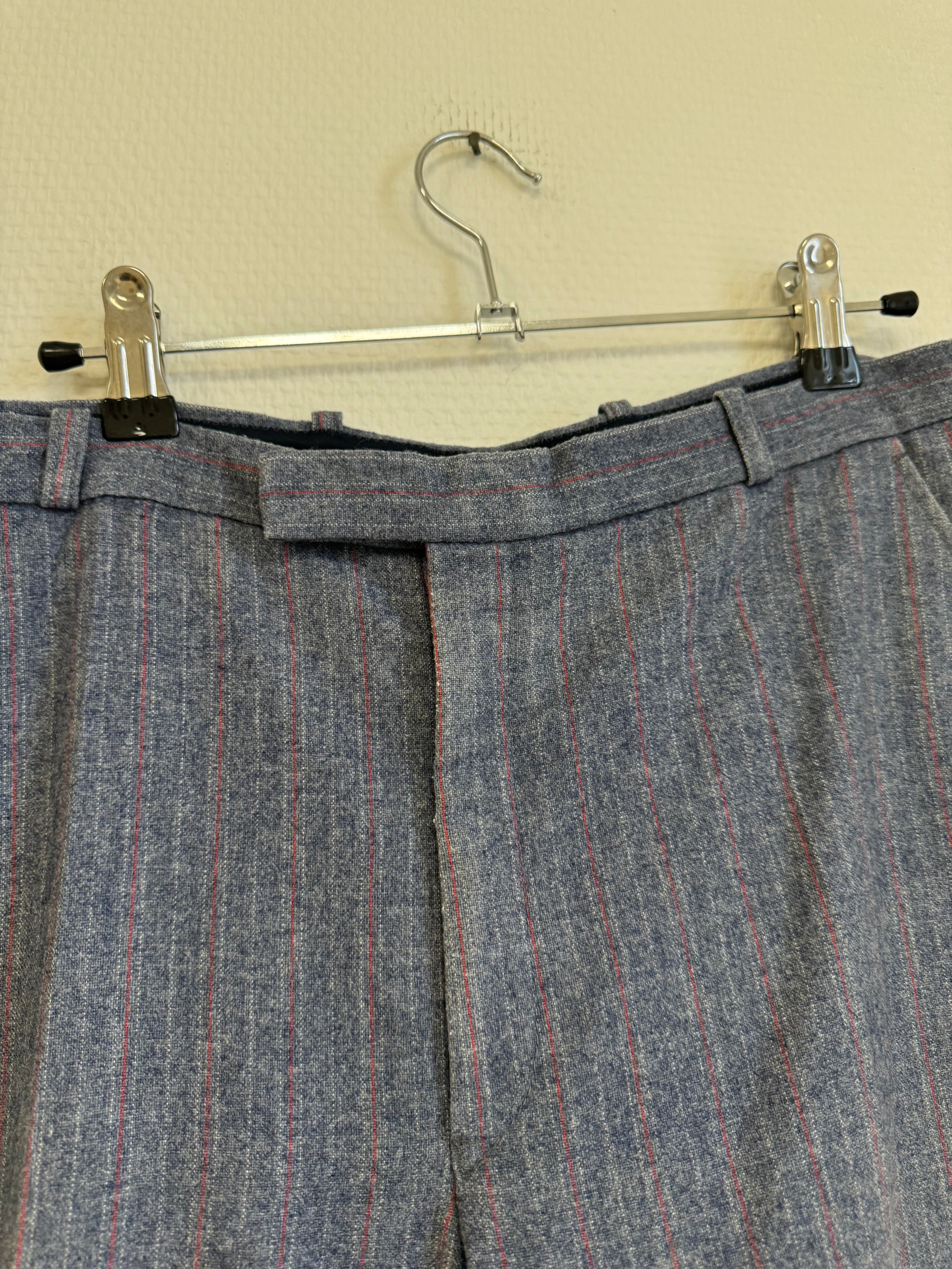 Pantalon bleu en laine