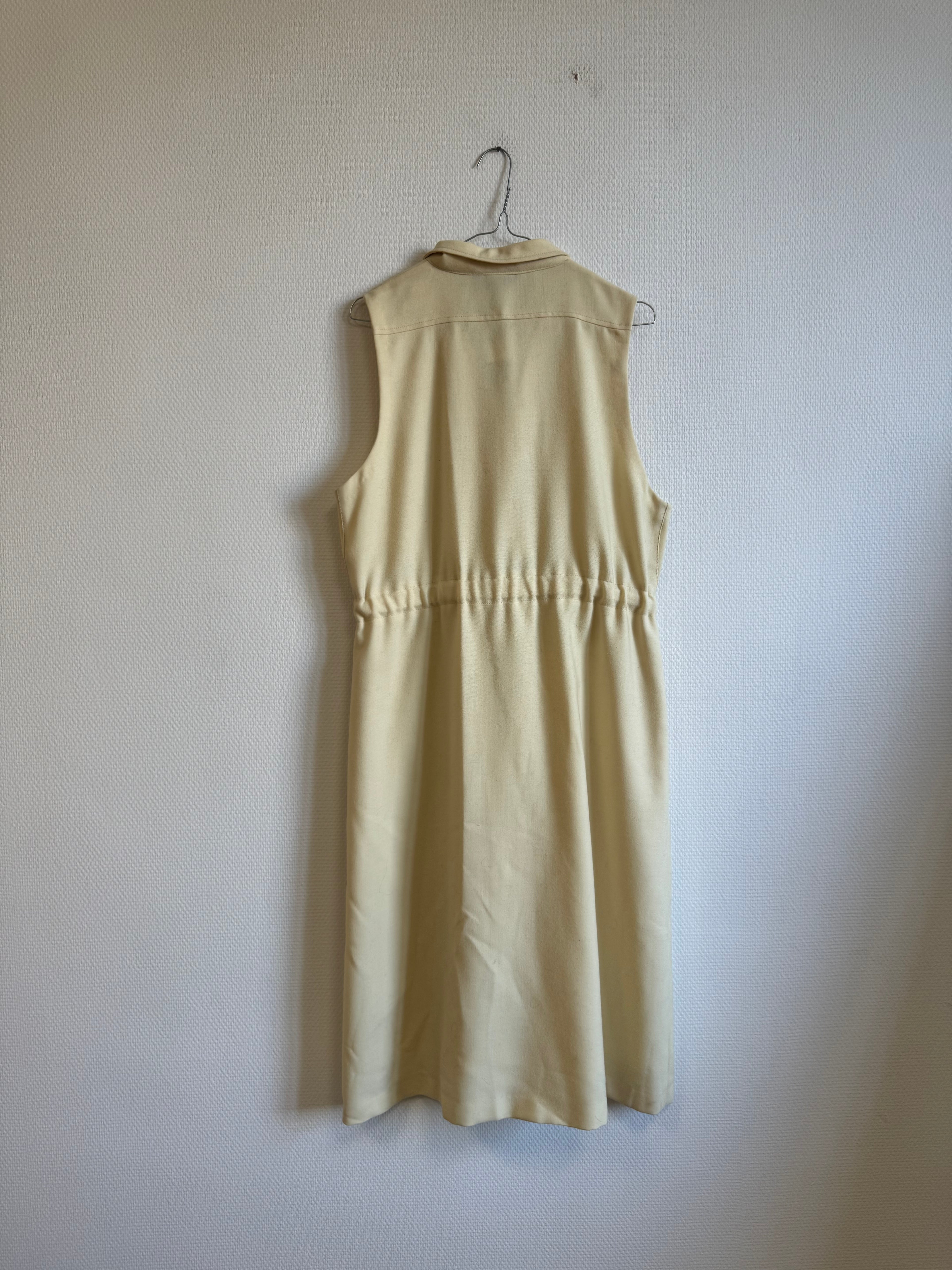 Robe jaune 70s