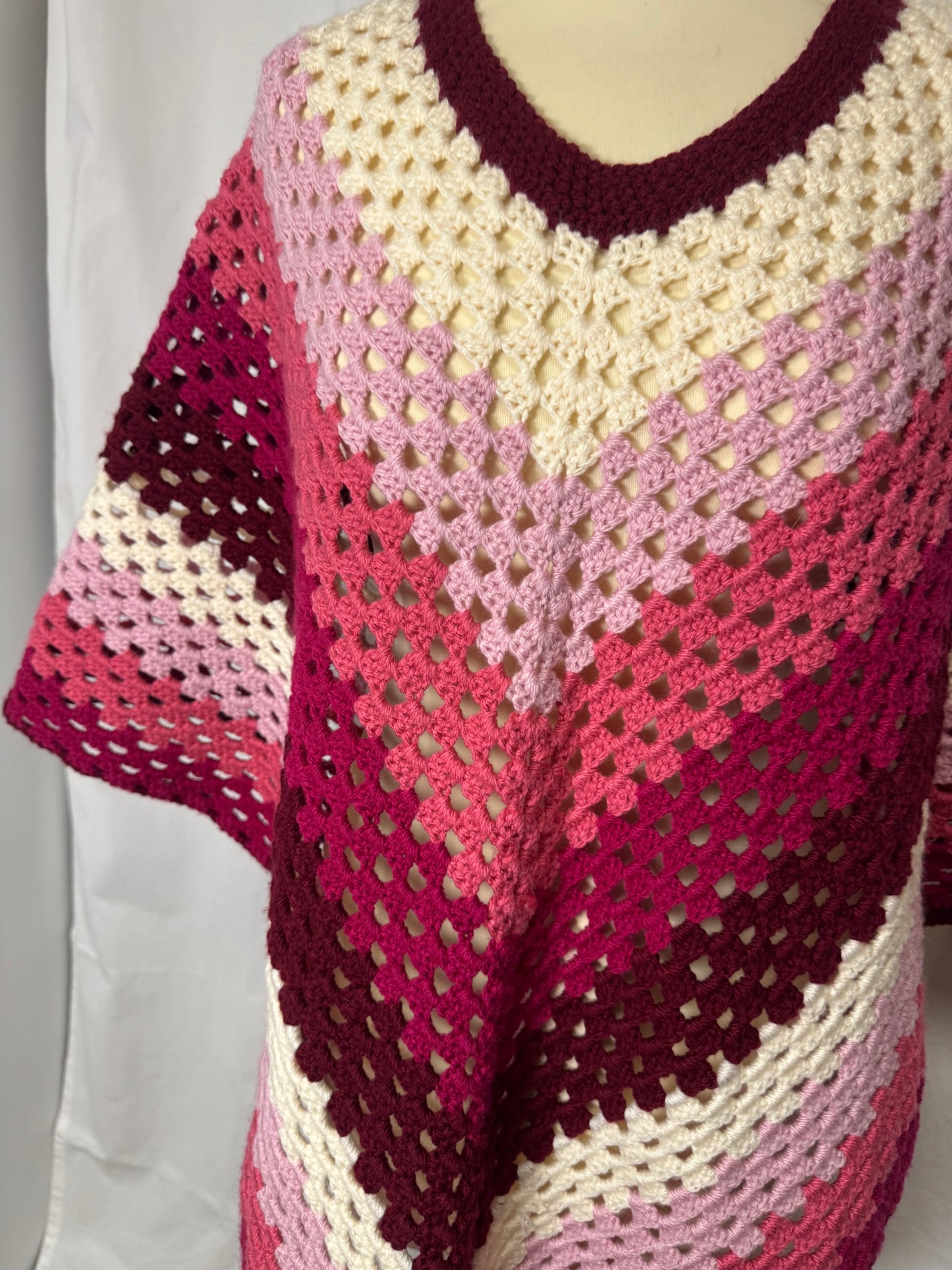Poncho en crochet 70s