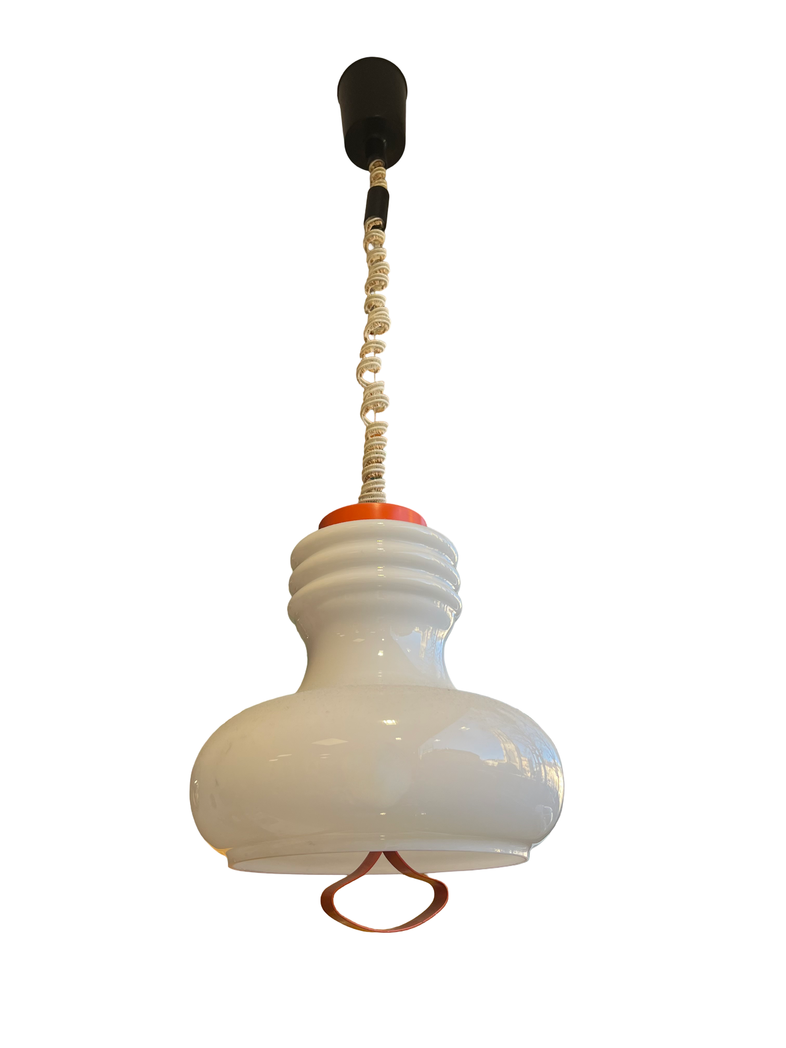 Lustre en opaline 70s