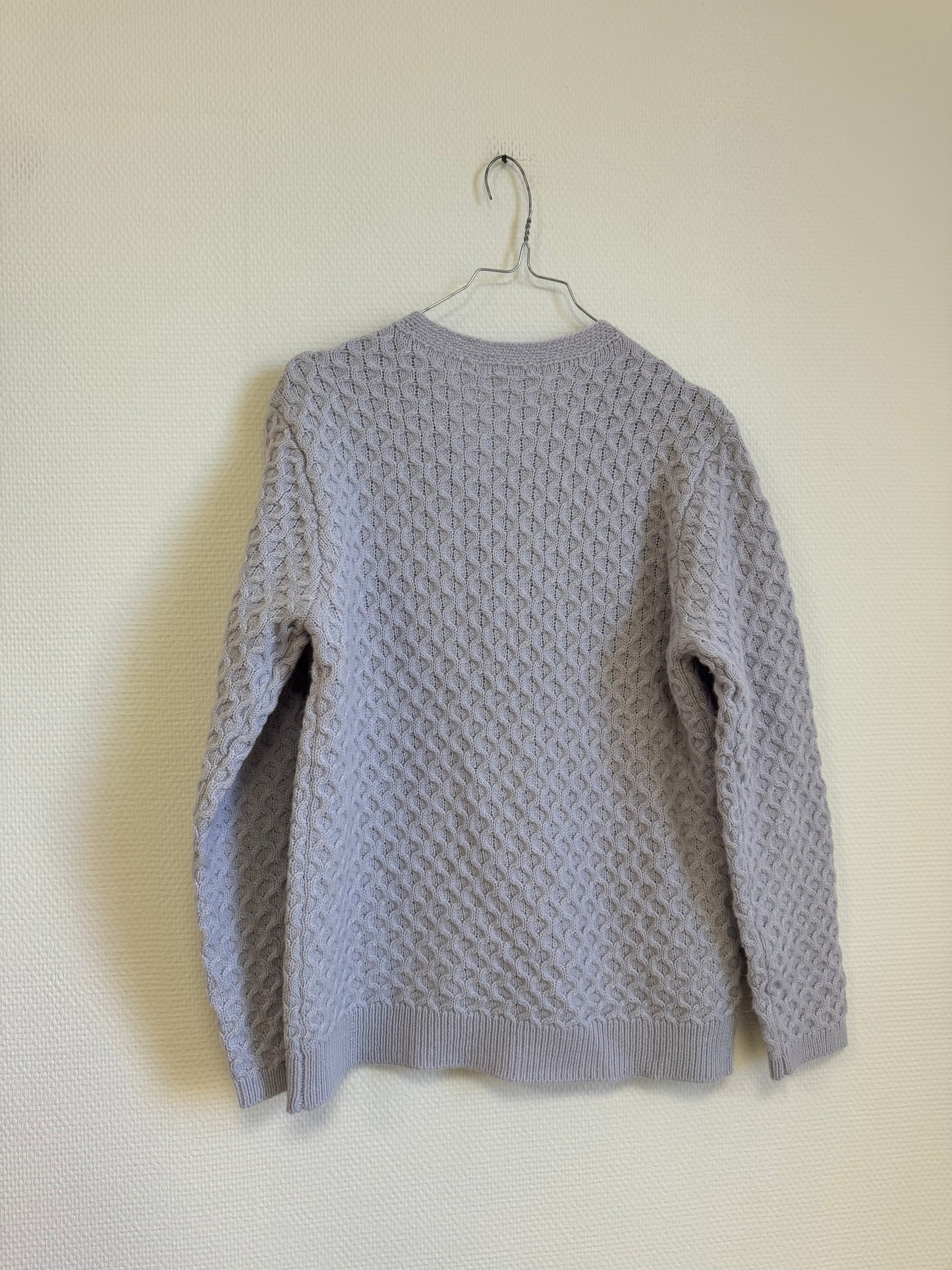 Pull bleu