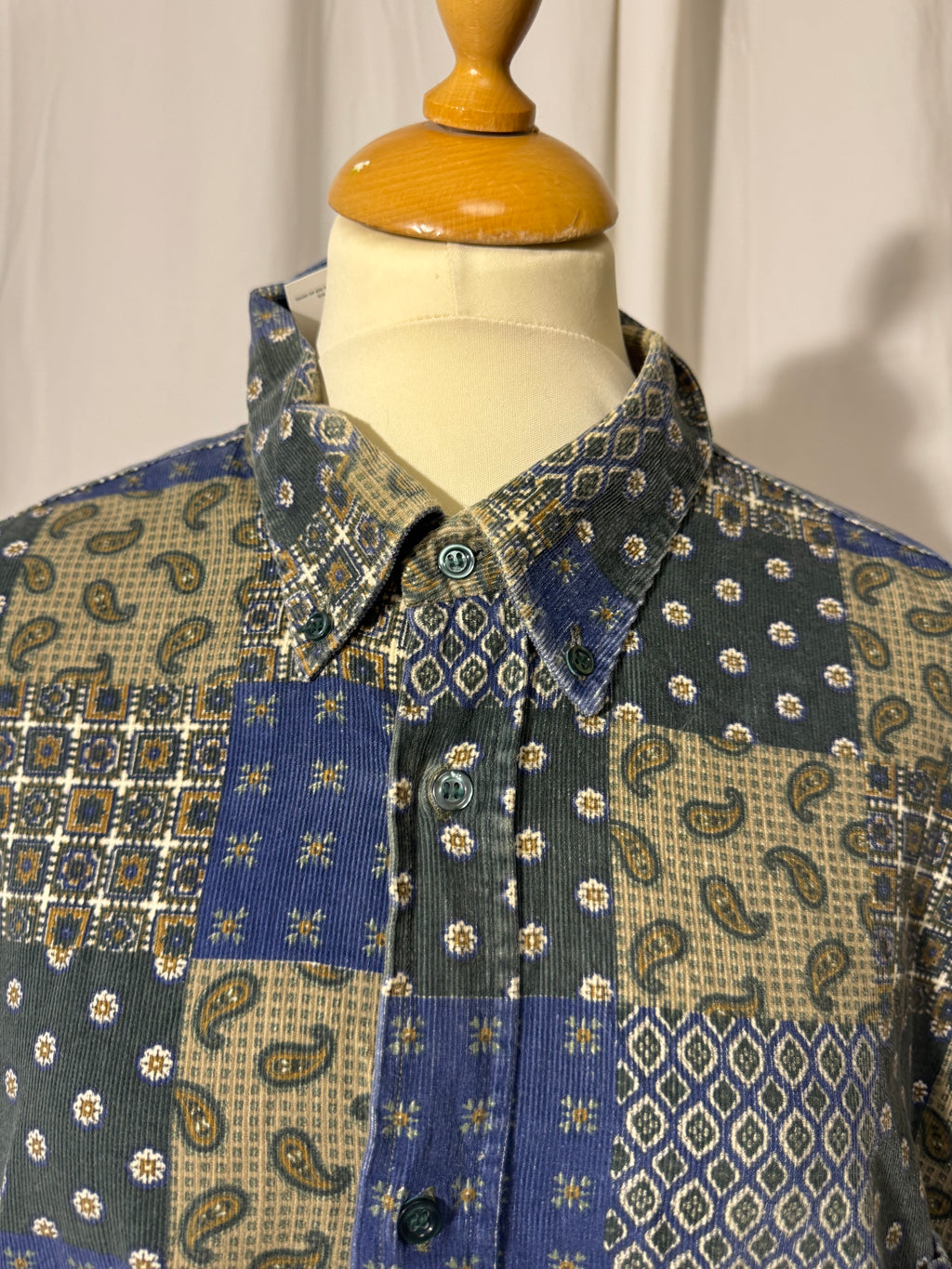 Chemise en velours à fleurs