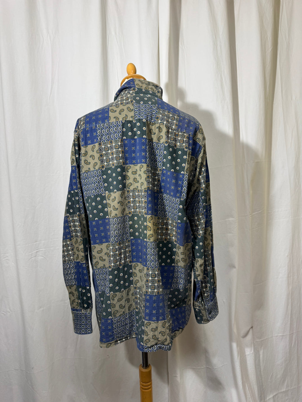 Chemise en velours à fleurs