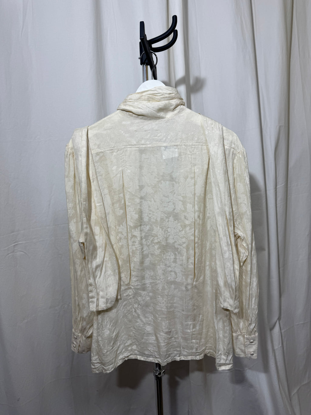 Chemise col lavallière