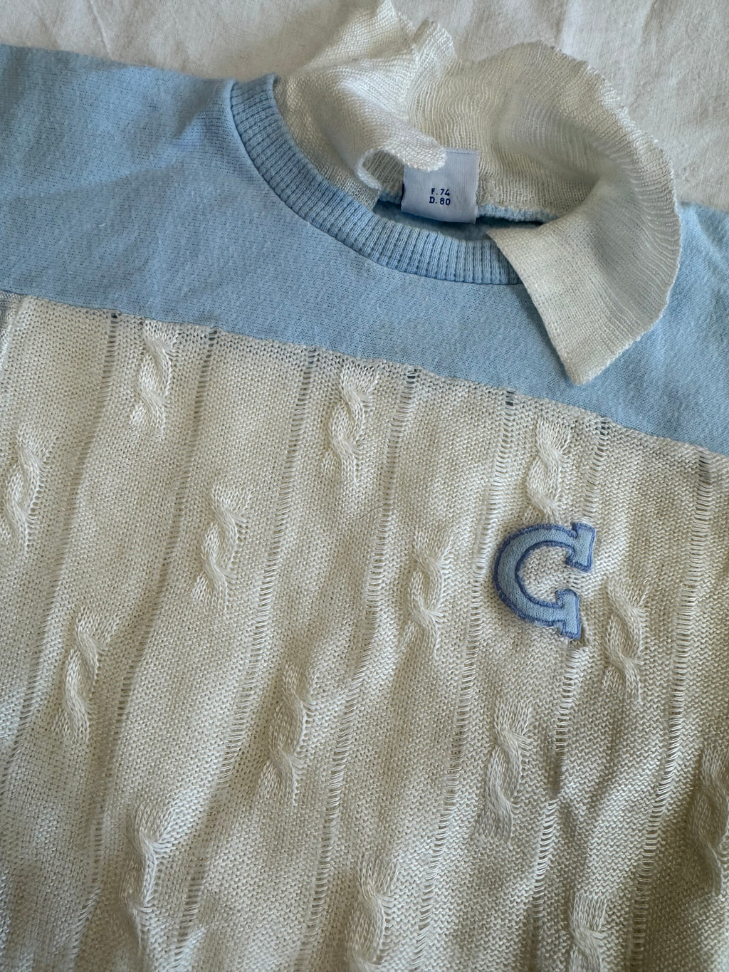 Pull bleu et blanc