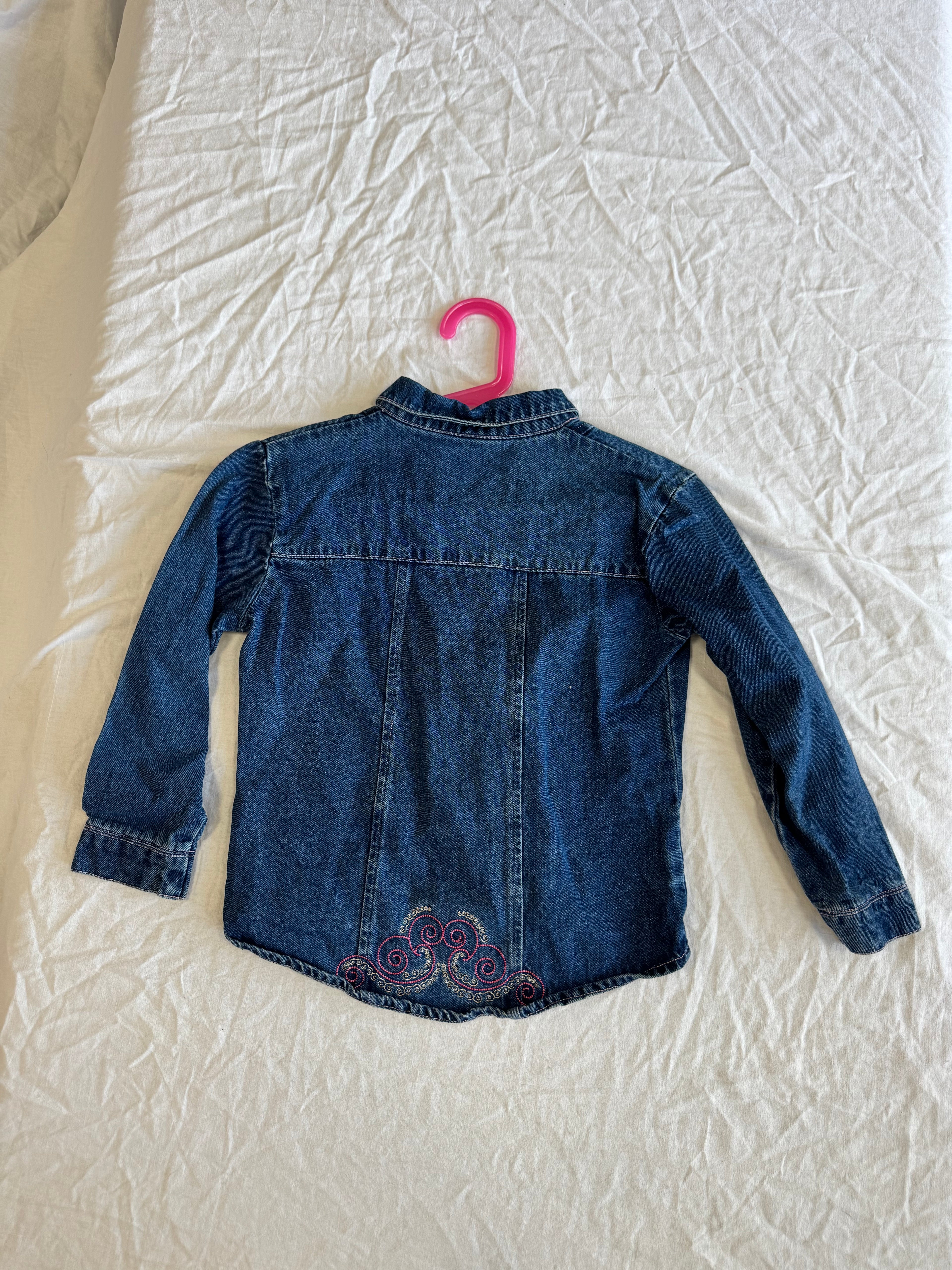 Veste en jean brodée