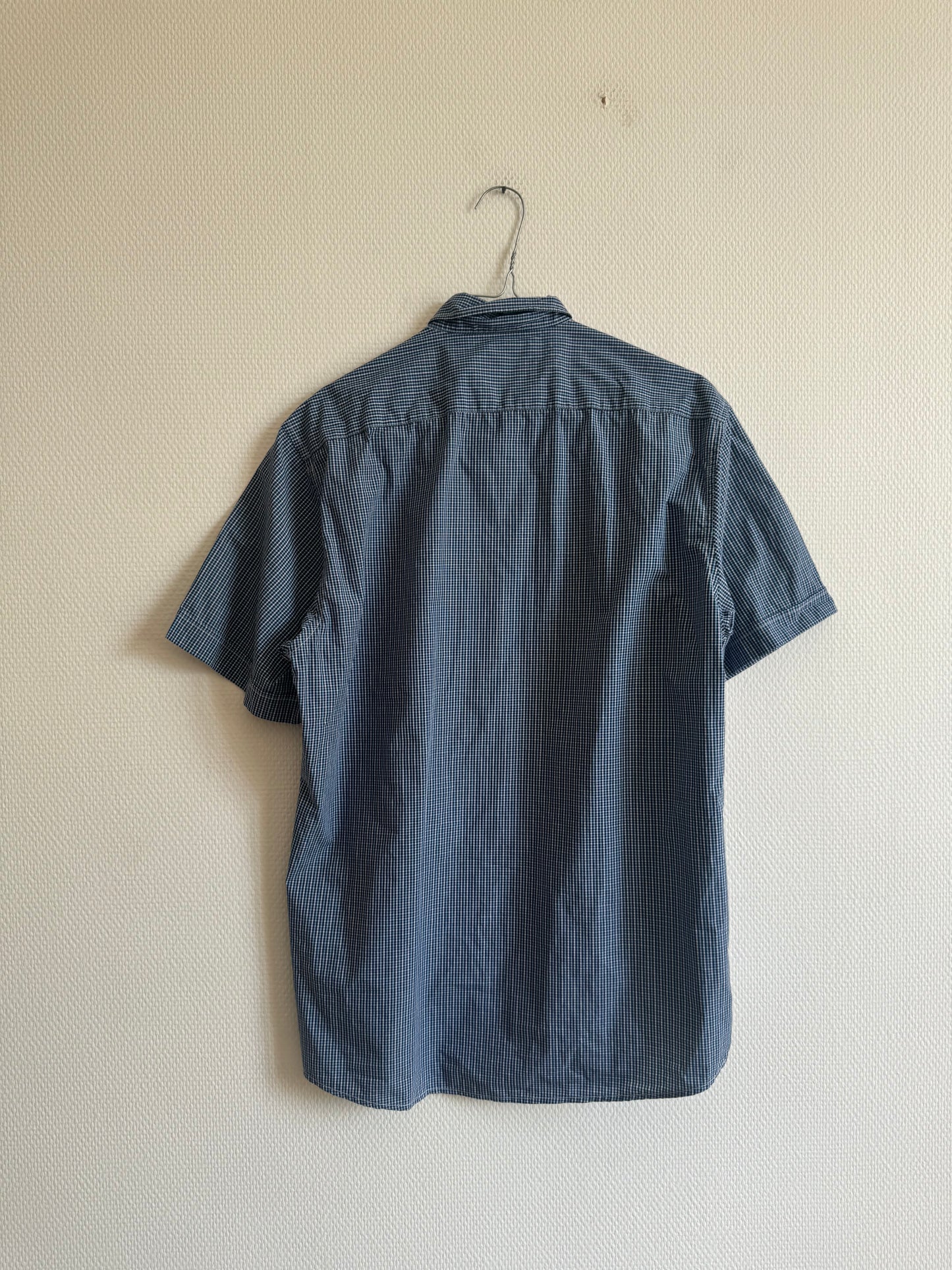 Chemise à carreaux