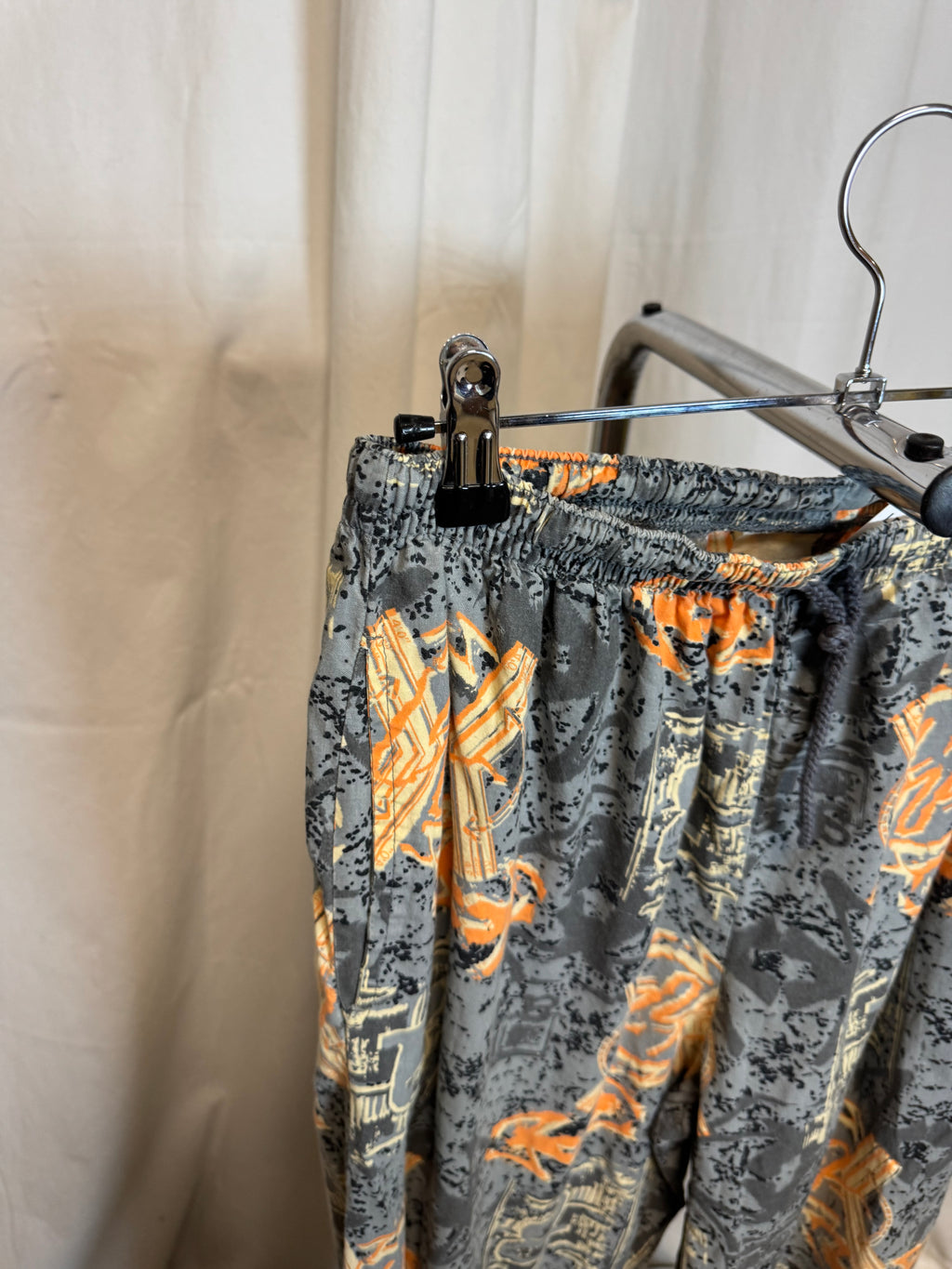 Pantalon à motifs 90s