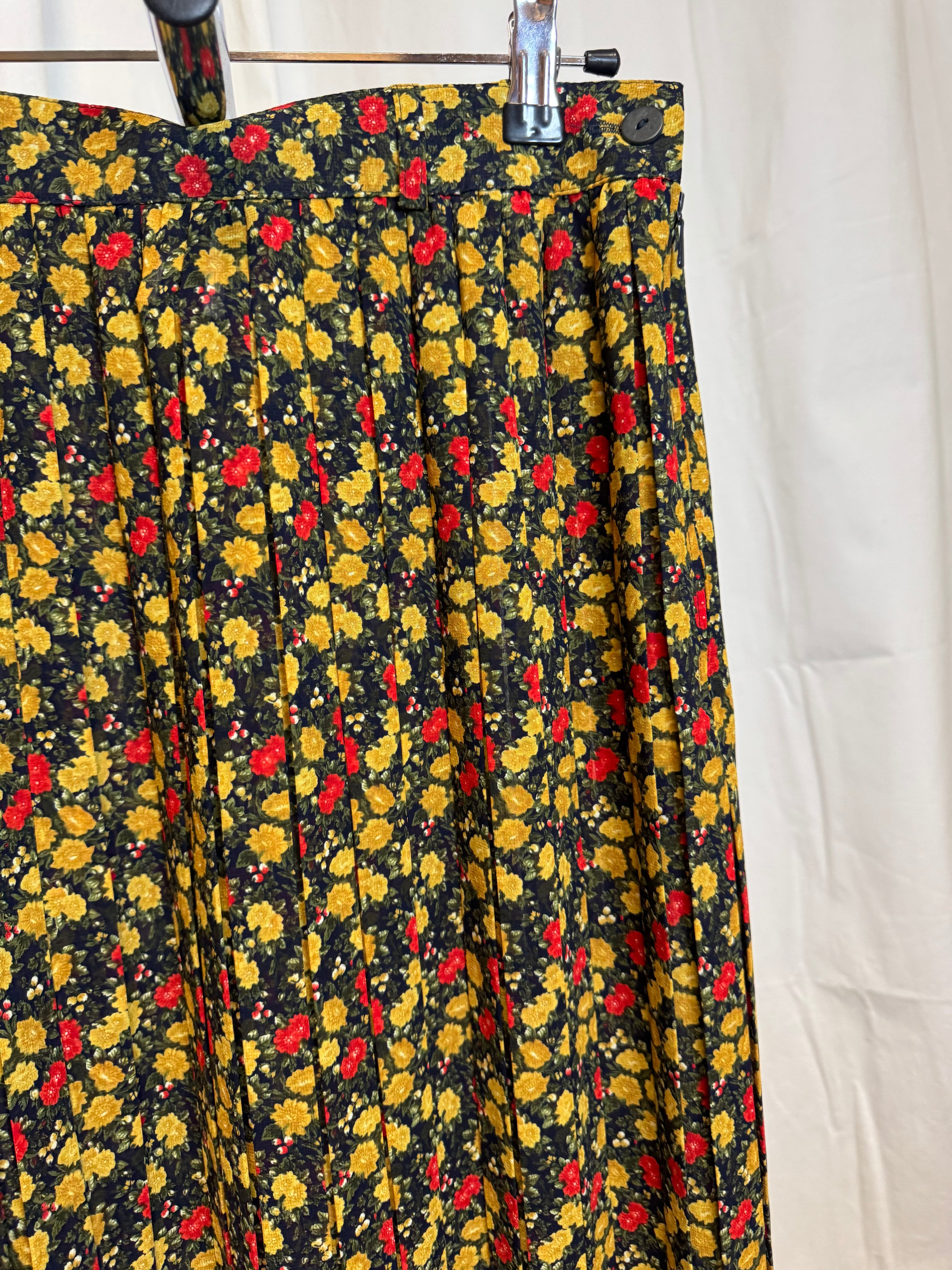 Jupe plissée à fleurs