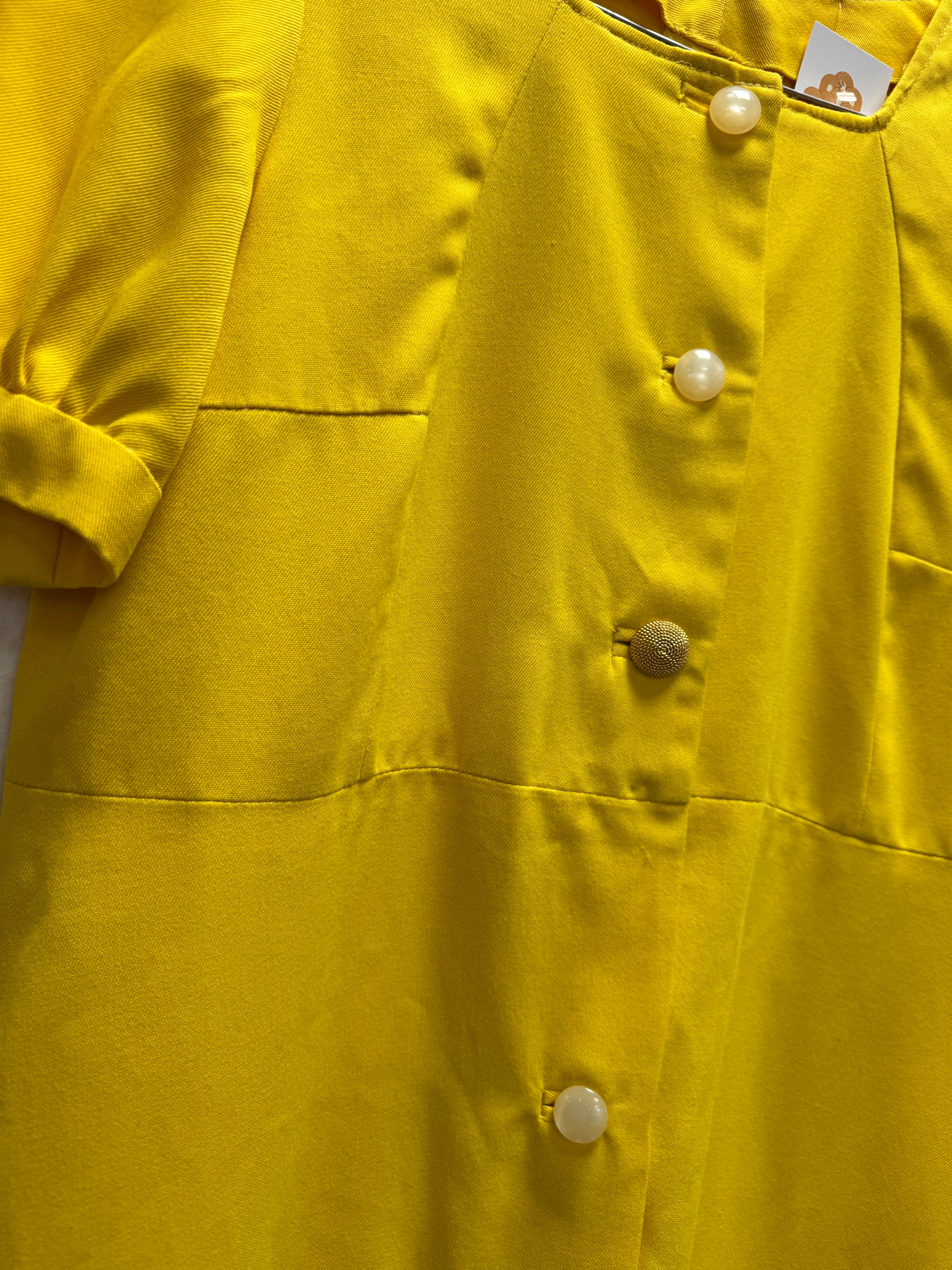 Robe jaune 70s