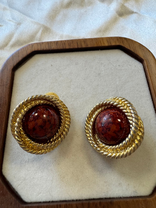 Boucles d'oreilles marron