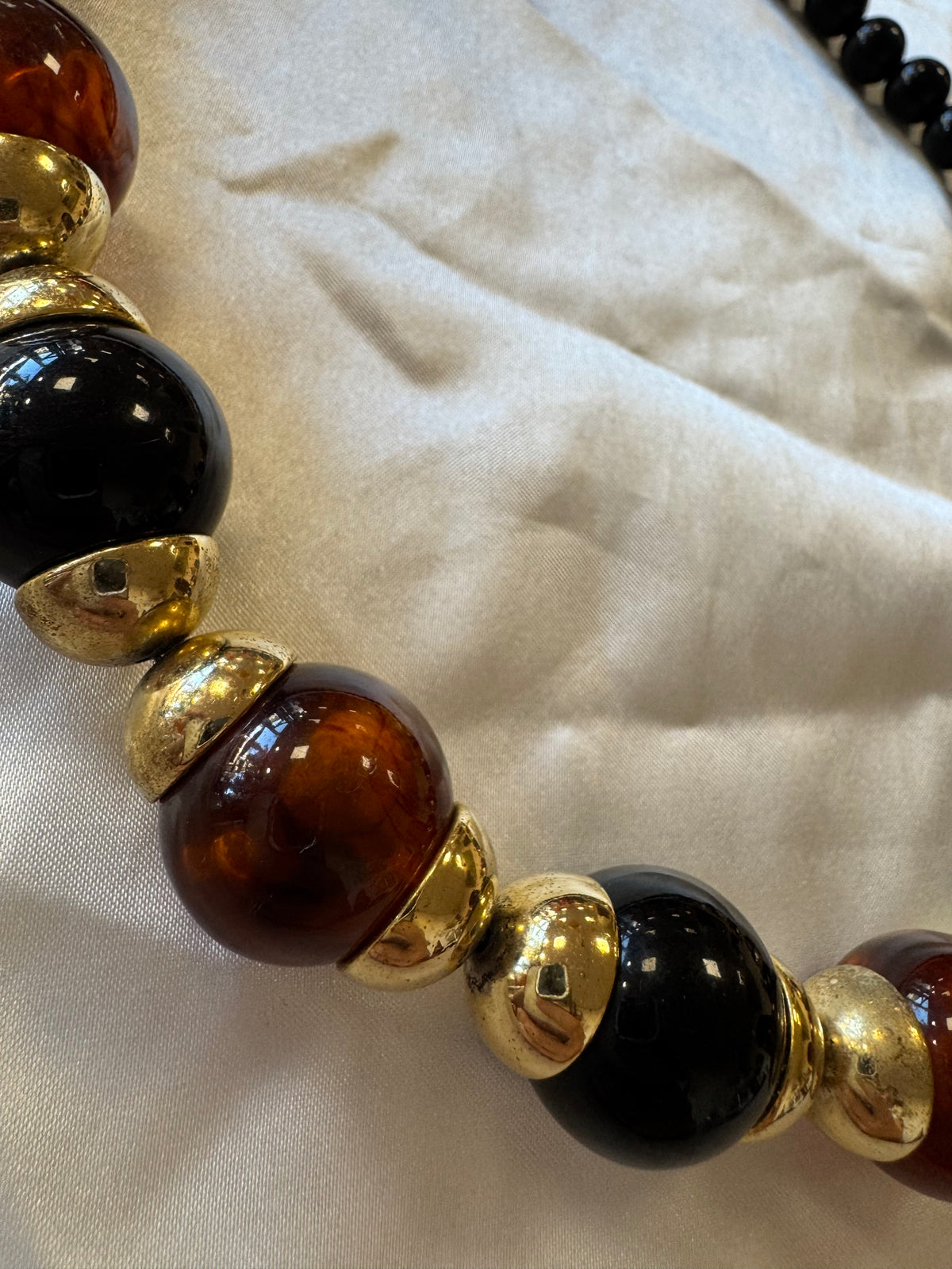 Collier marron
