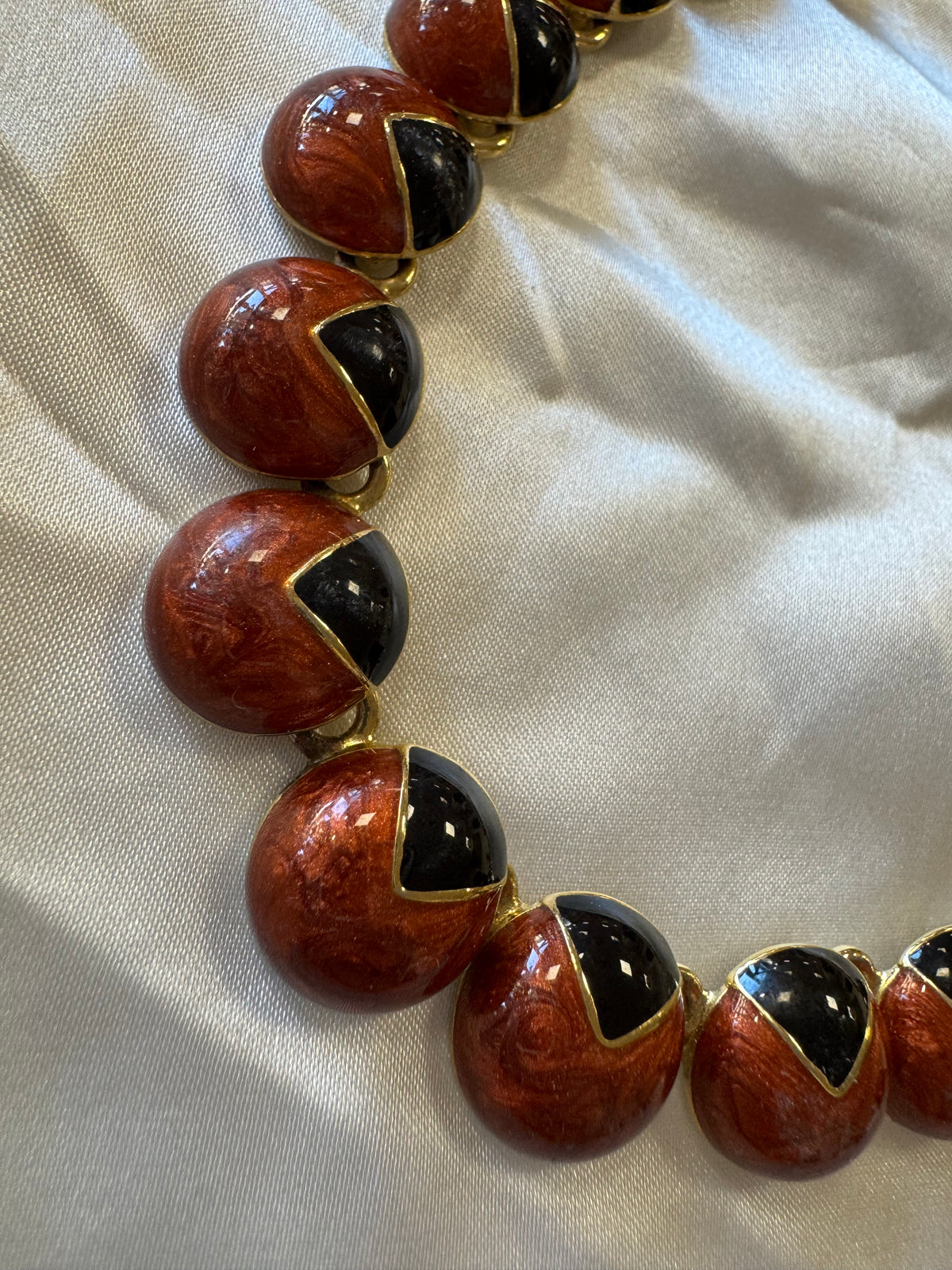 Collier en métal 80s