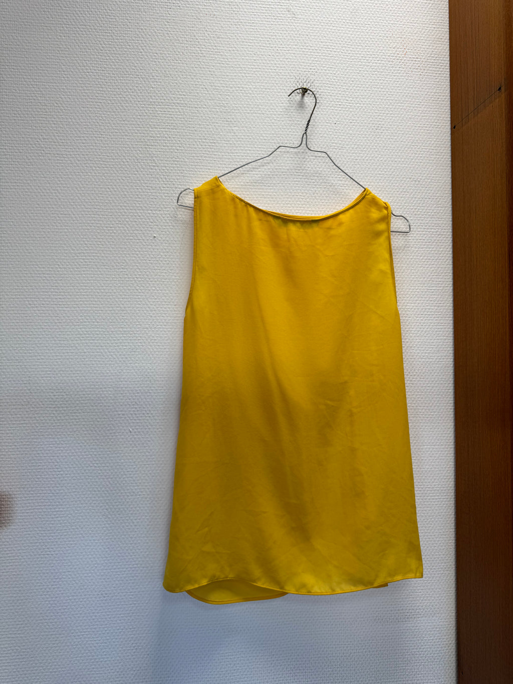 Blouse drapée jaune