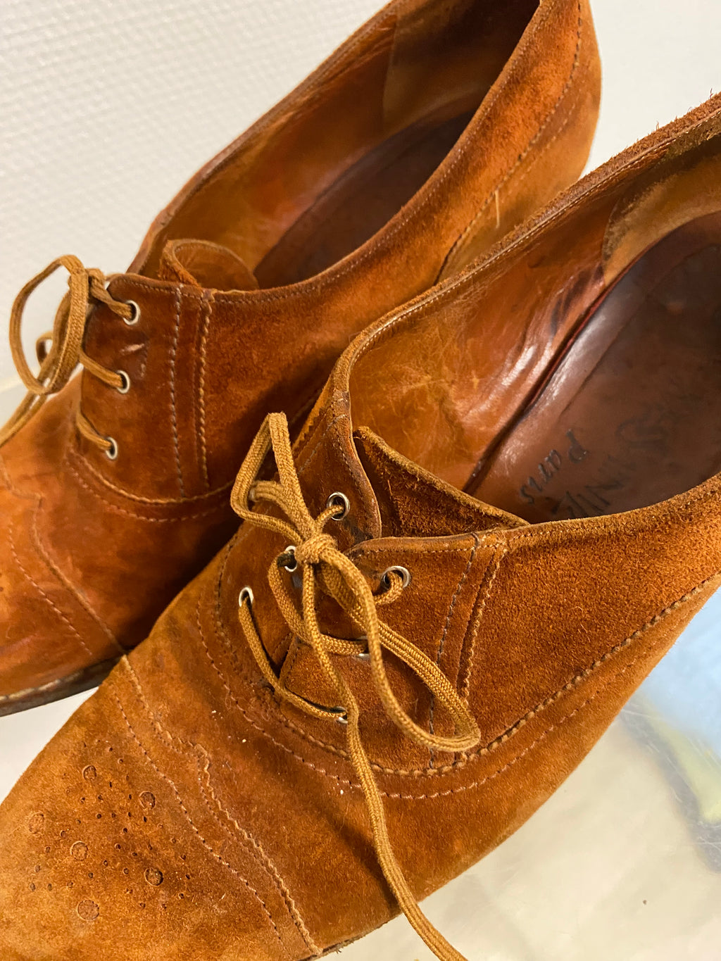 Chaussure en daim Yves Saint Laurent