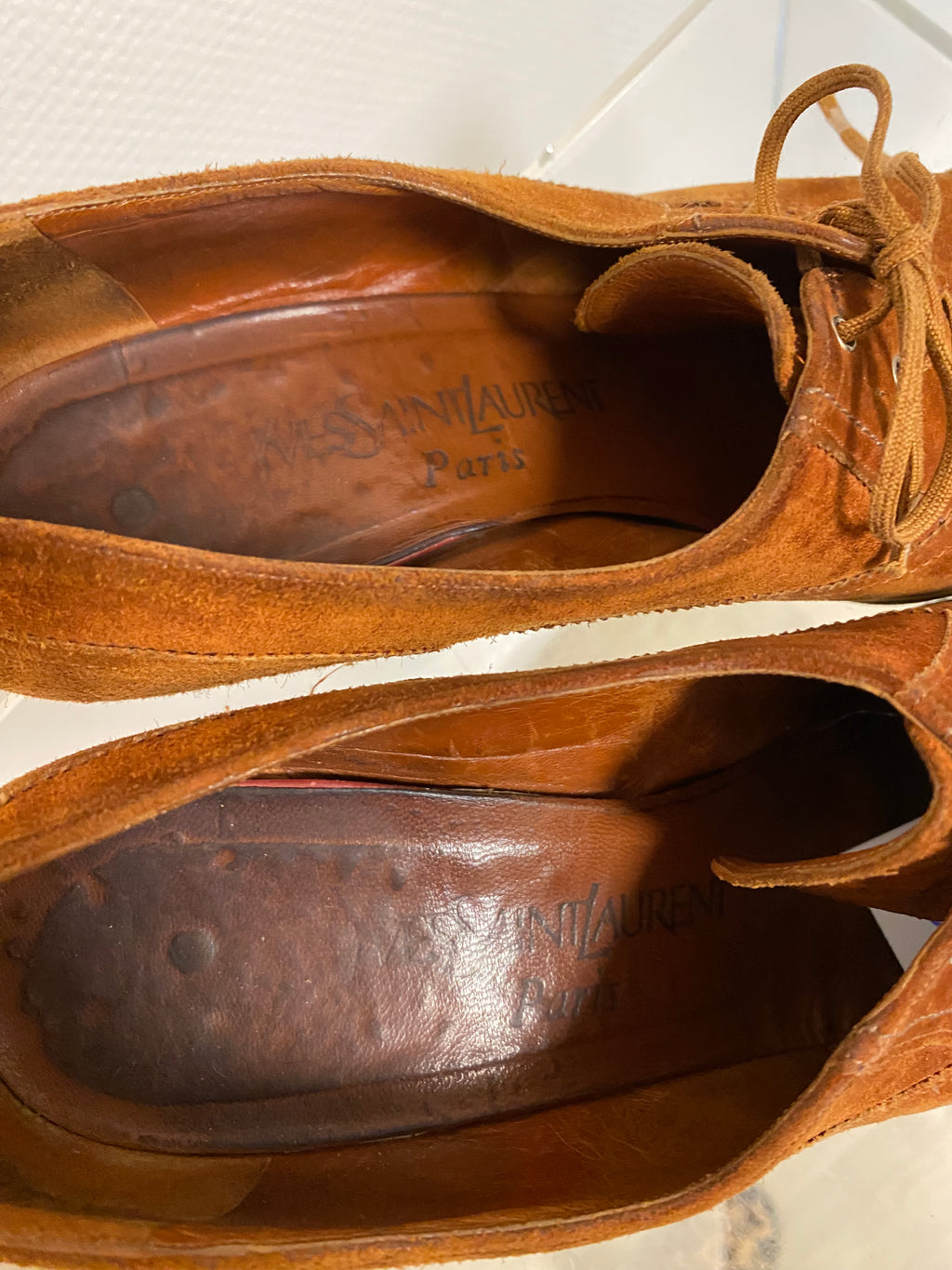 Chaussure en daim Yves Saint Laurent