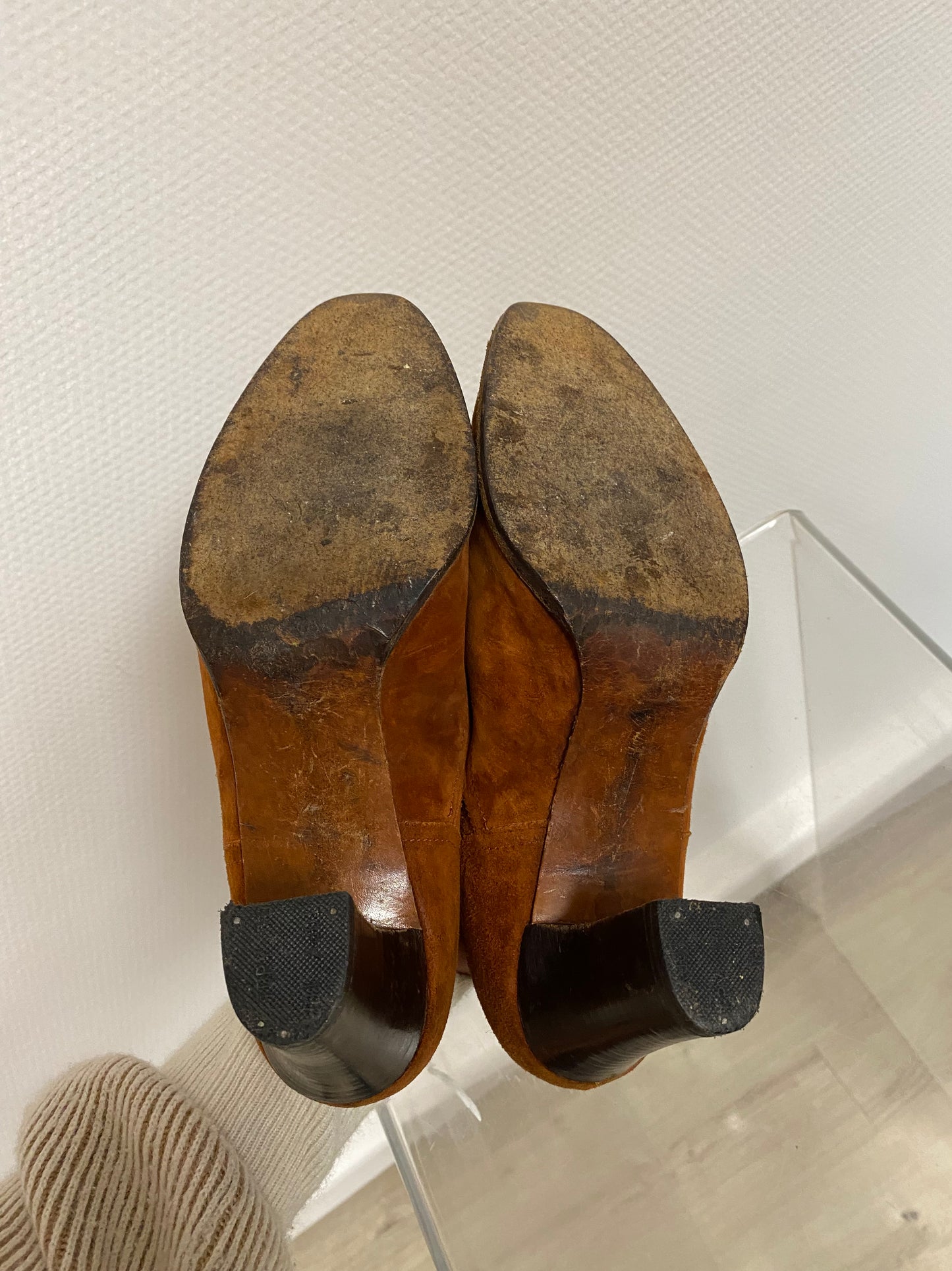 Chaussure en daim Yves Saint Laurent