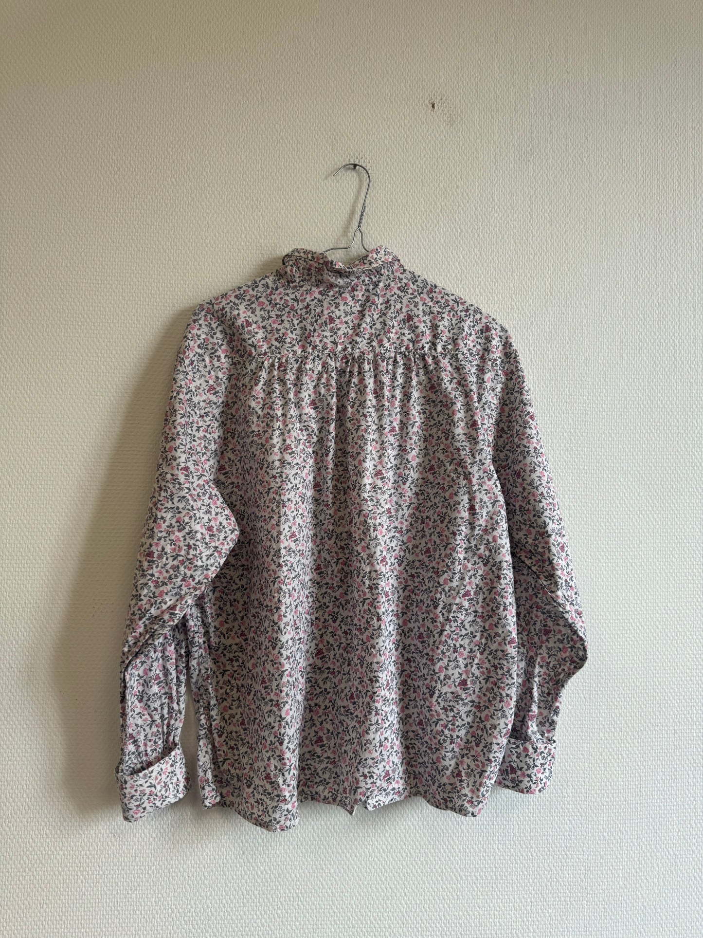 Chemise à fleurs