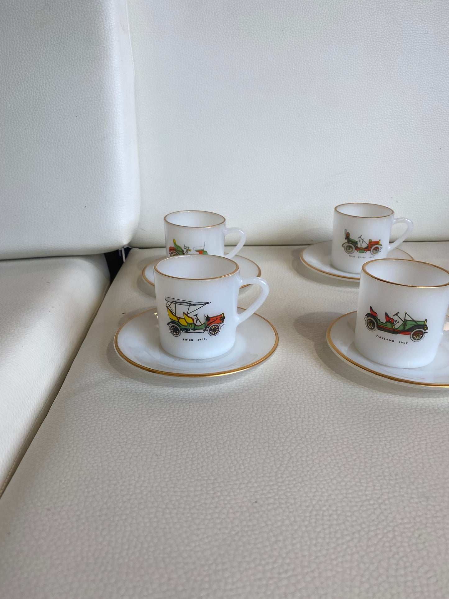Tasses en arcopal