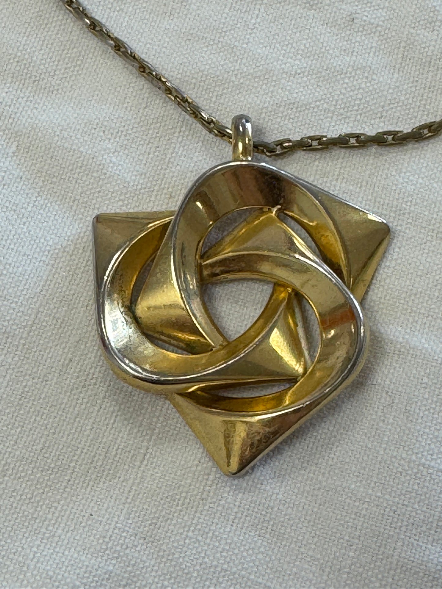 Collier pendentif