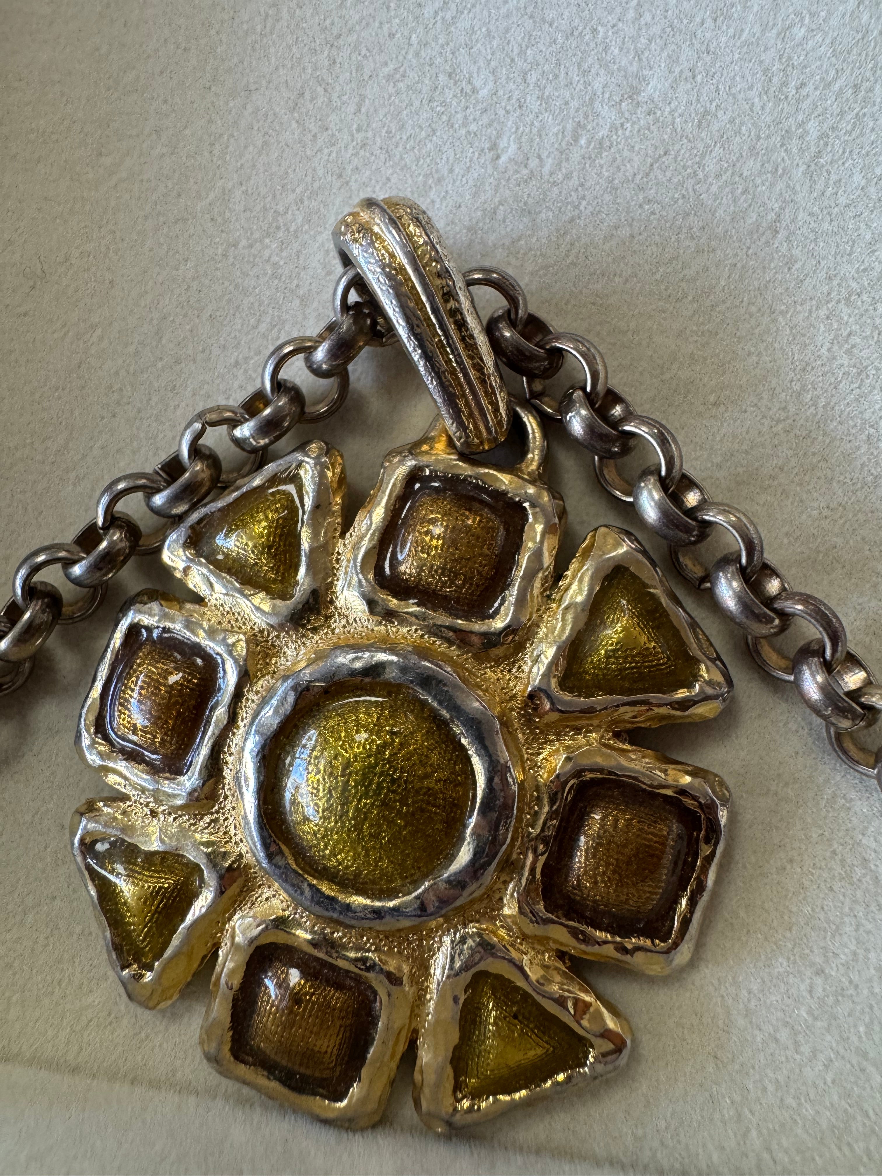 Collier en métal Le Ritz