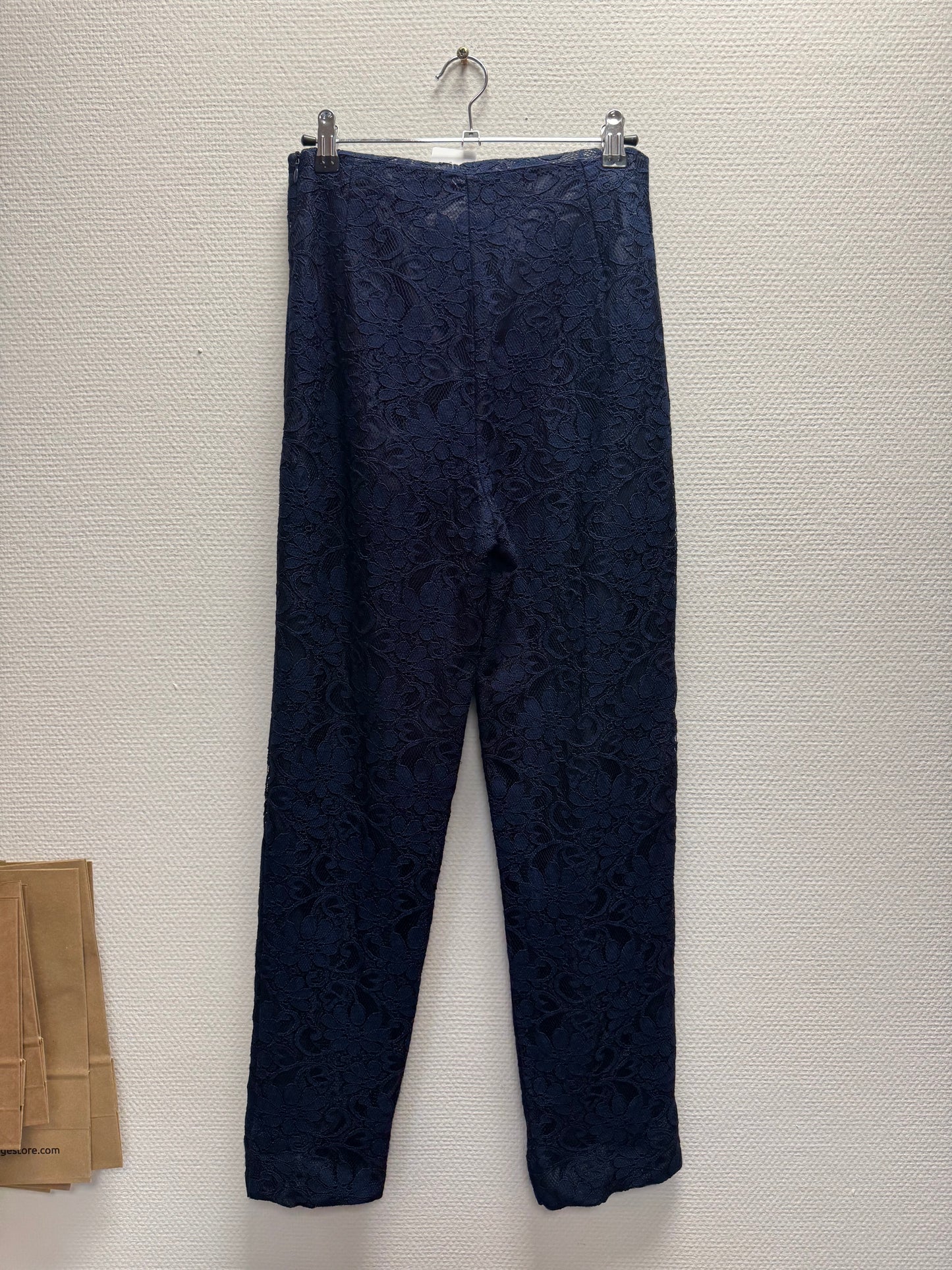 Pantalon en dentelle
