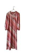 Robe à motifs 70s