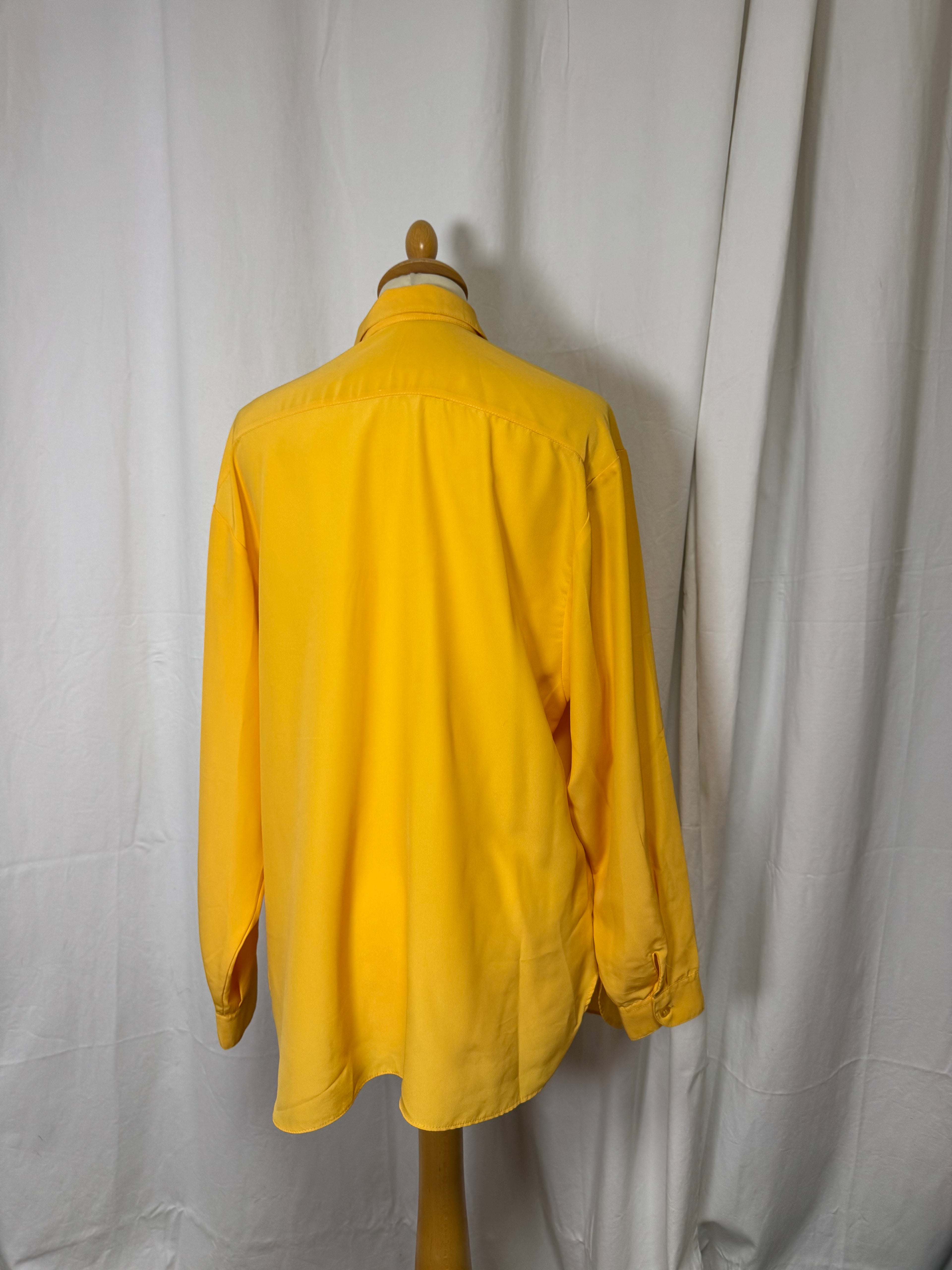 Chemise jaune