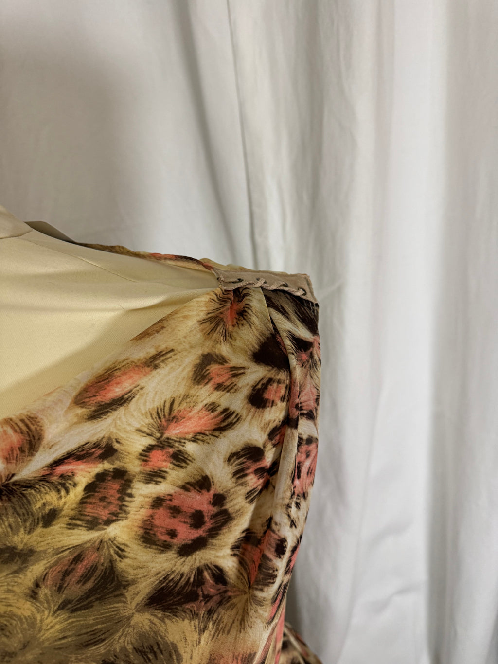 Robe léopard Y2K